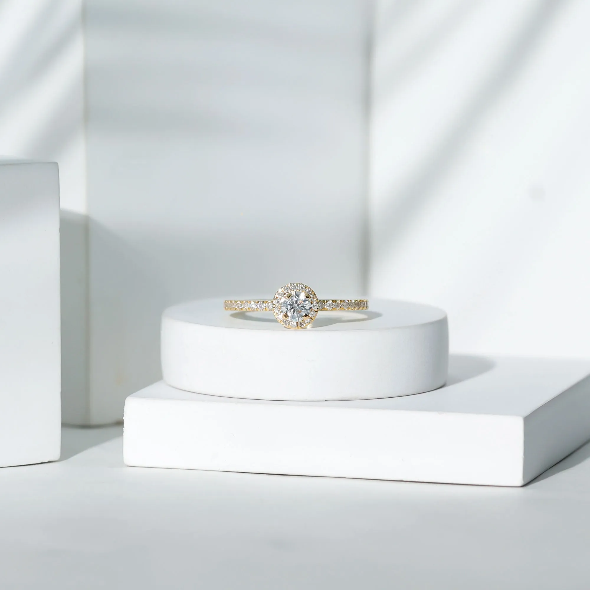 0.75 CT Minimal Moissanite Halo Engagement Ring in Gold