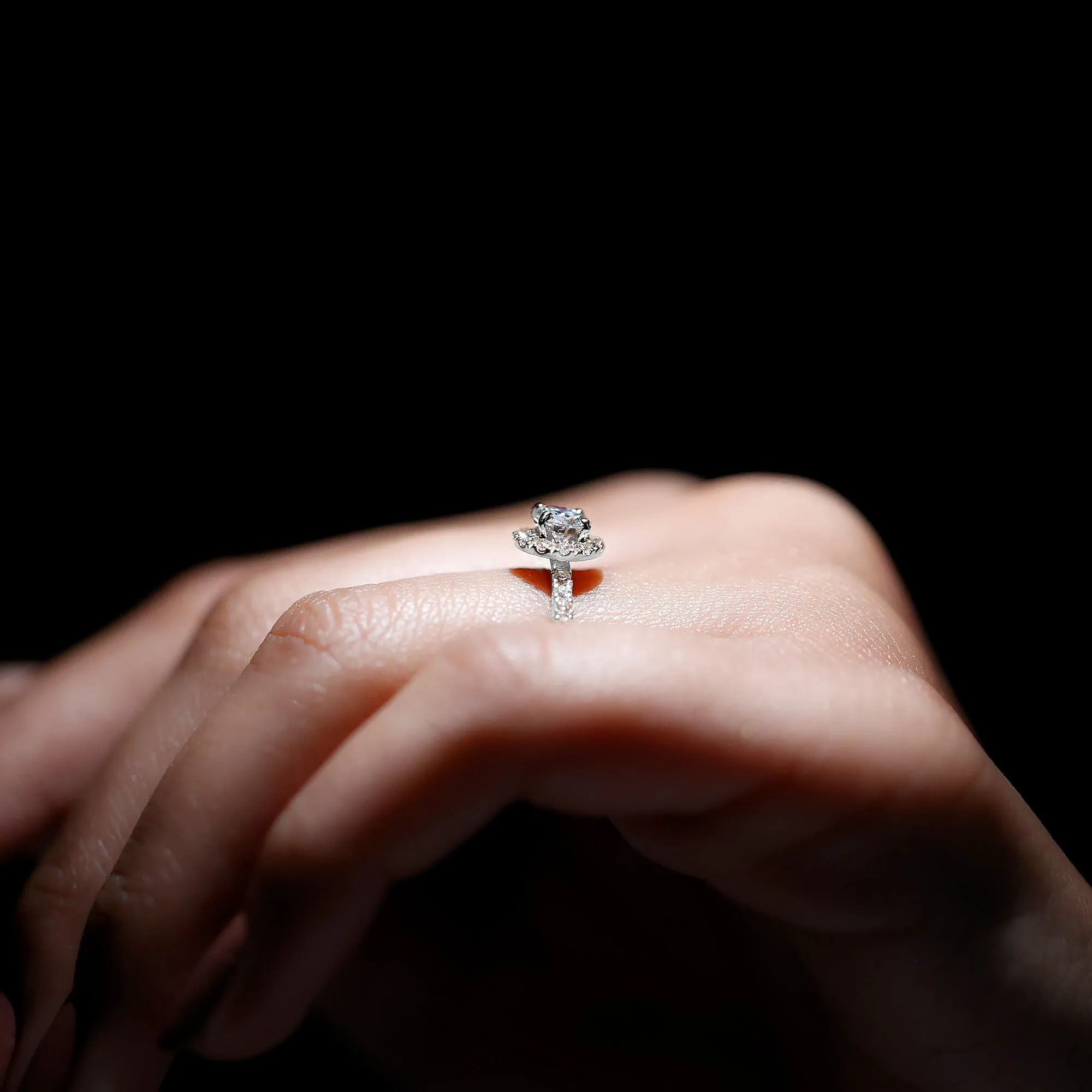 0.75 CT Minimal Moissanite Halo Engagement Ring in Gold