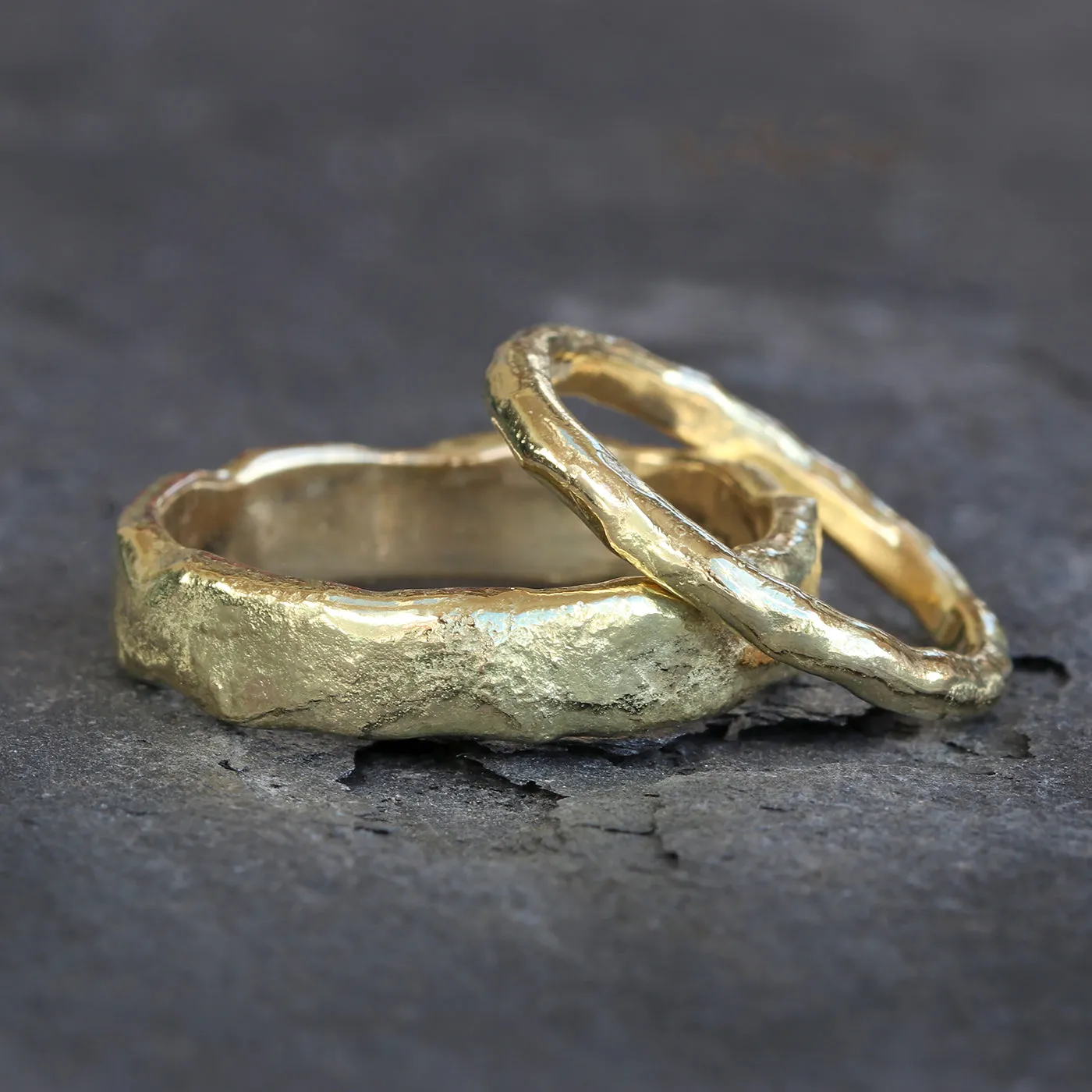 18ct Gold 2mm Mineral Wedding Ring
