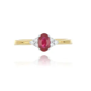 18ct Yellow Gold Oval Ruby And Diamond Trefoil 3 Stone Style Ring