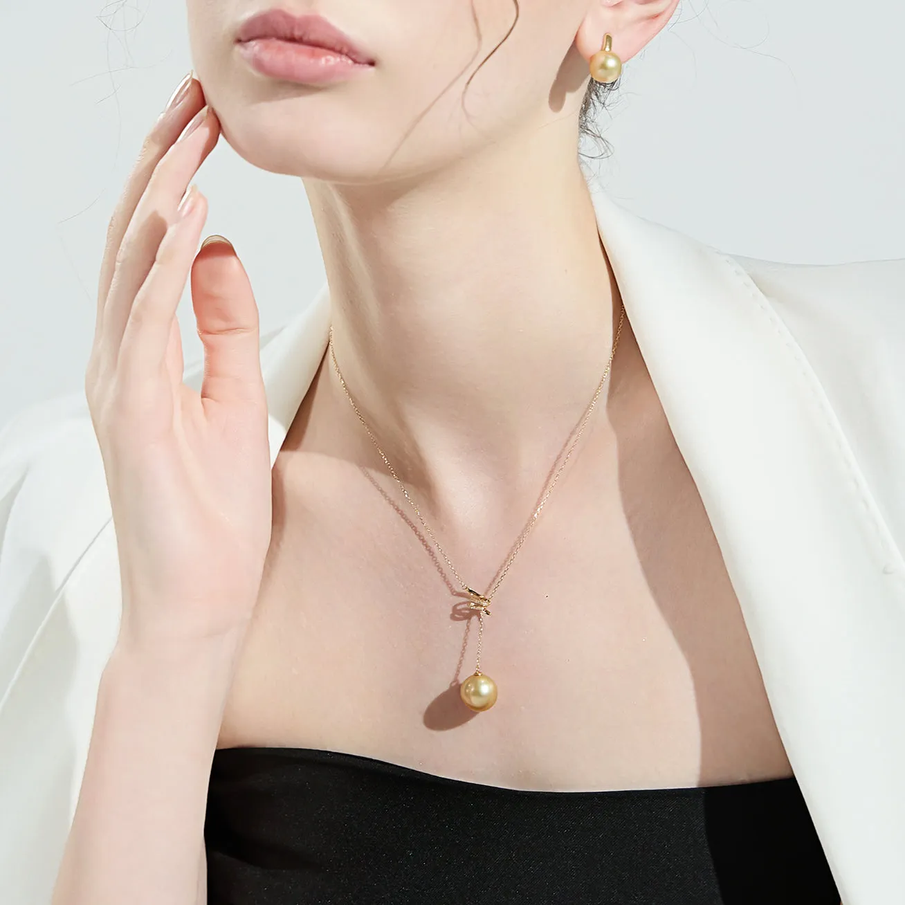 18k Gold Diamond South Sea Golden Pearl Necklace KN00121