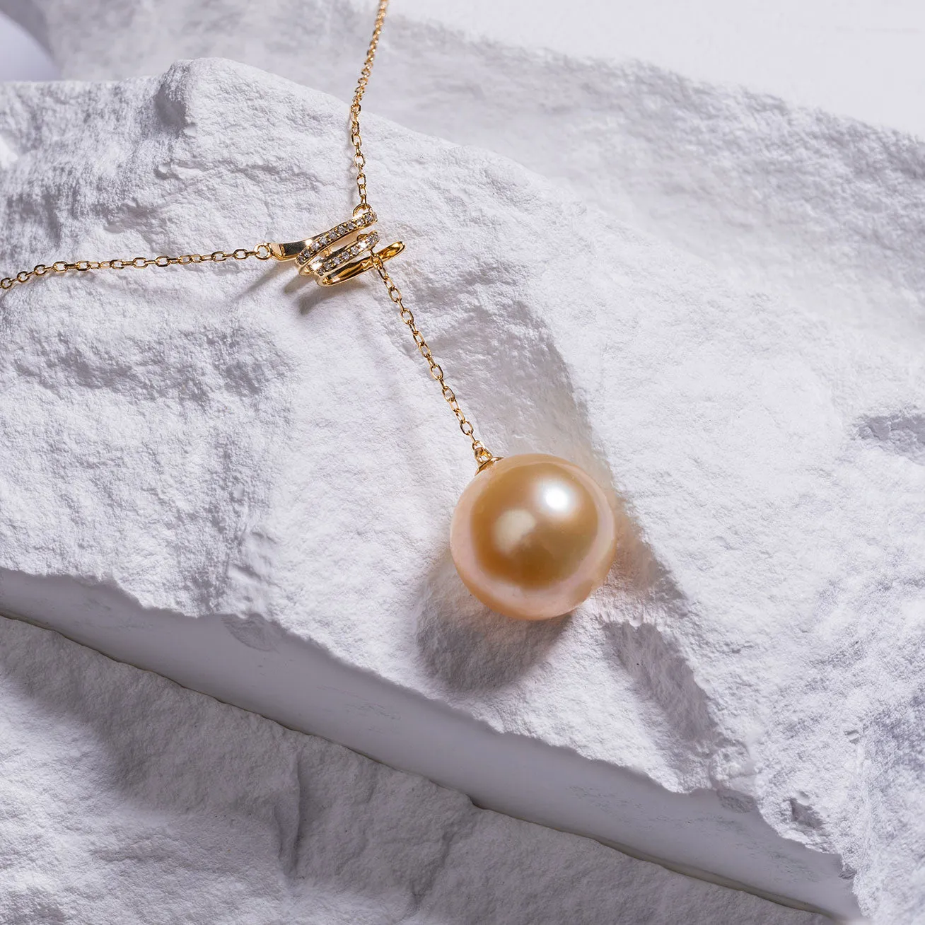 18k Gold Diamond South Sea Golden Pearl Necklace KN00121