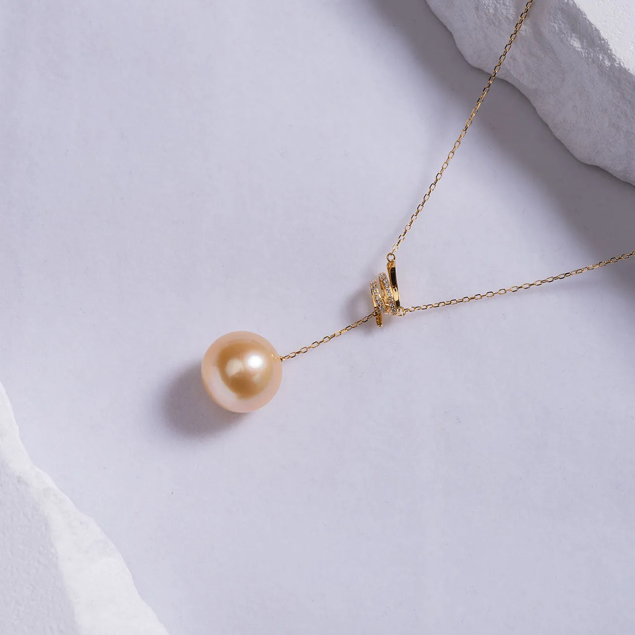 18k Gold Diamond South Sea Golden Pearl Necklace KN00121
