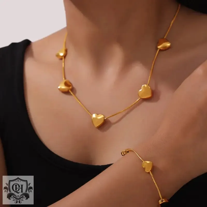 18K gold simple and elegant heart with beaded design light luxury style necklace bracelet set