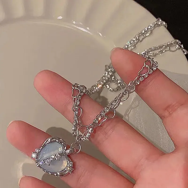 2024 Vintage Double Sided Heart Pendant Necklace For Women Girl Clavicle Chain Choker New Fashion Trendy Jewelry Gift Party