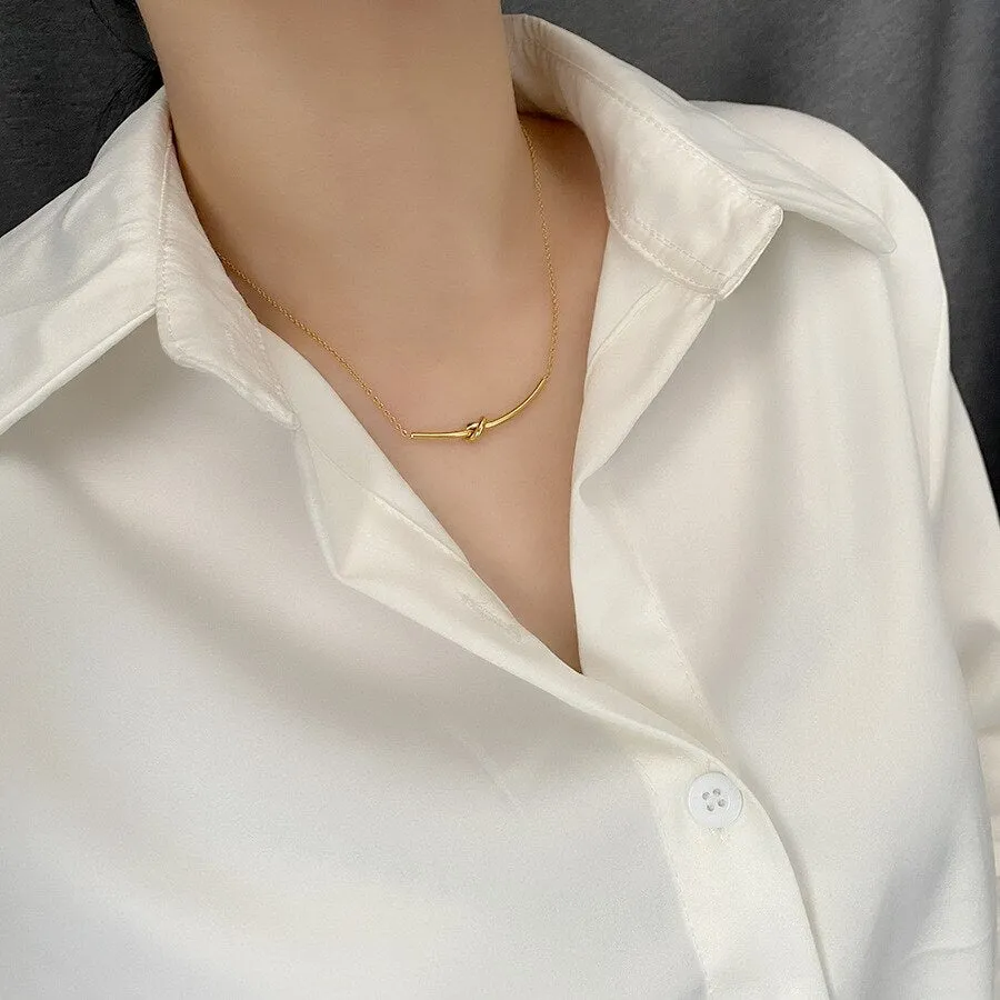 316L stainless steel gold colored knotted pendant necklace for women