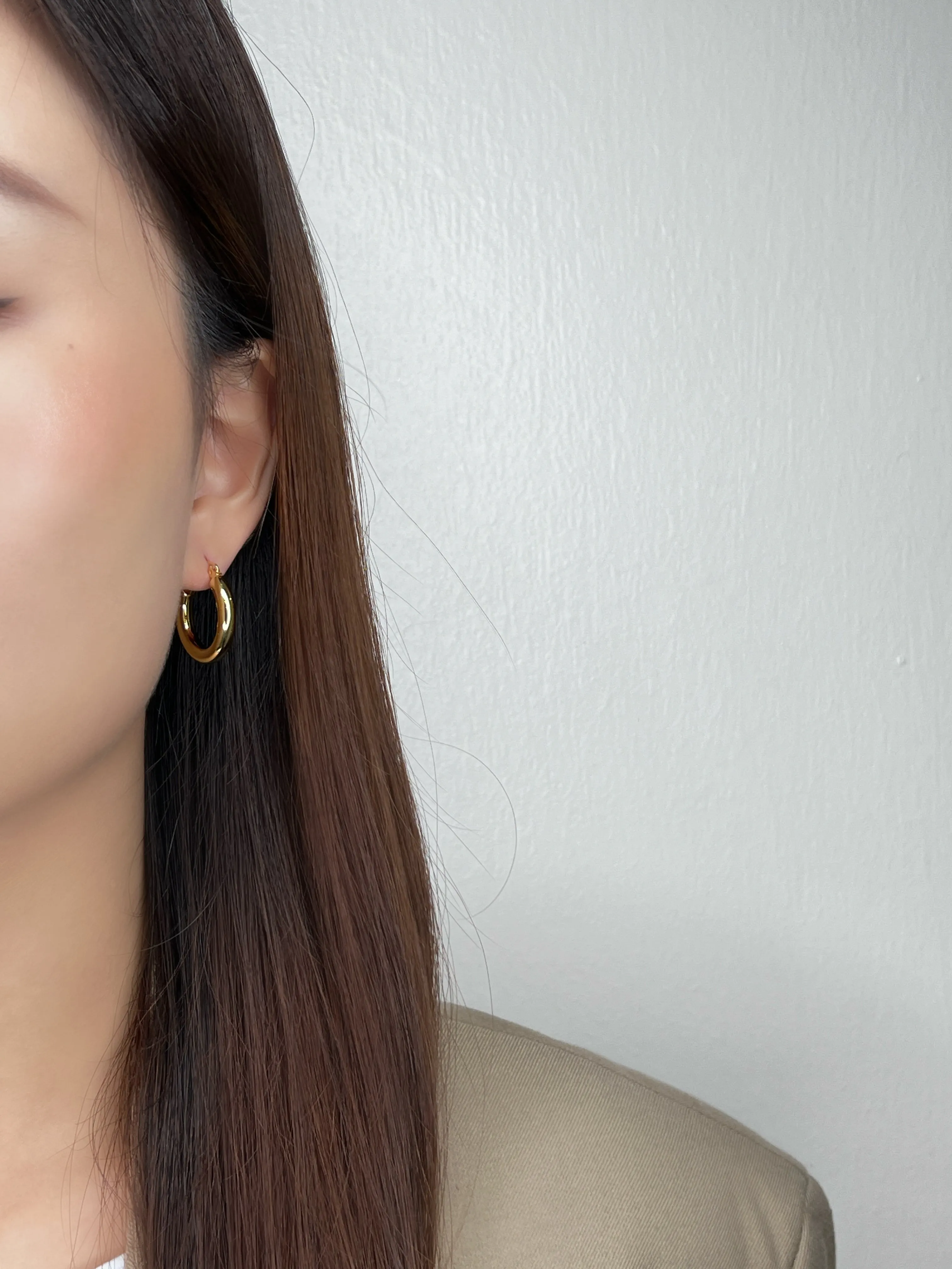 Alexa Bold Hoop Earrings