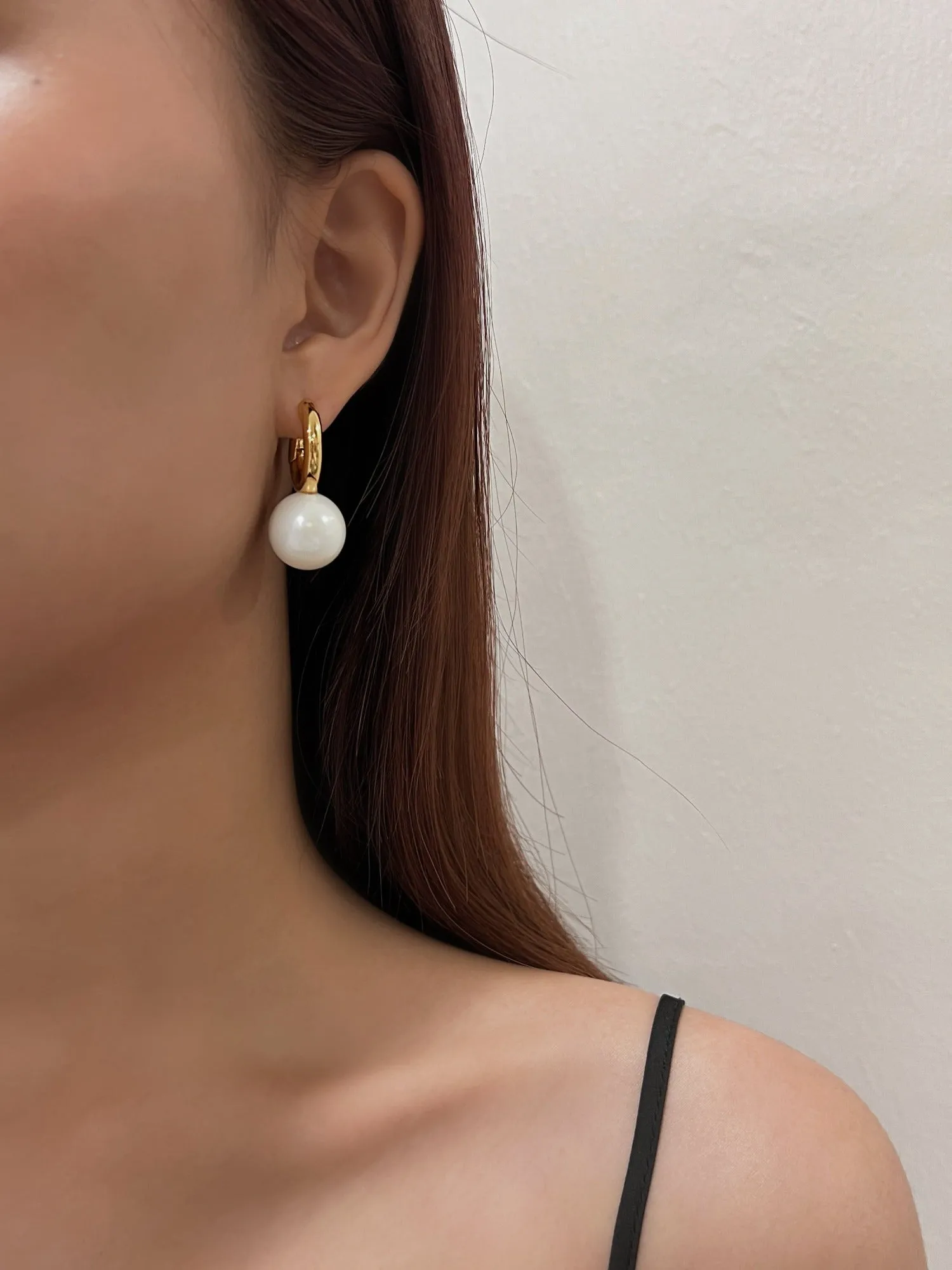 Anya Pearl Drop Earrings