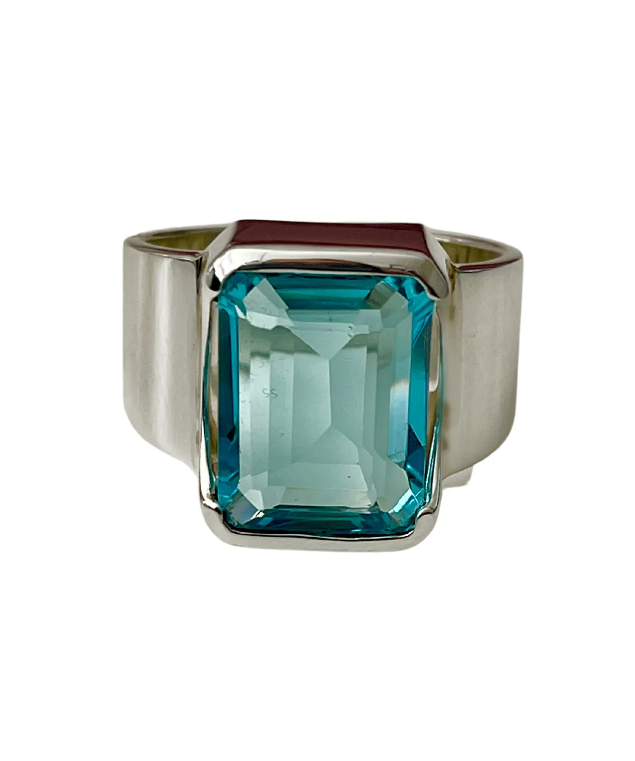 Bold Aquamarine Ring