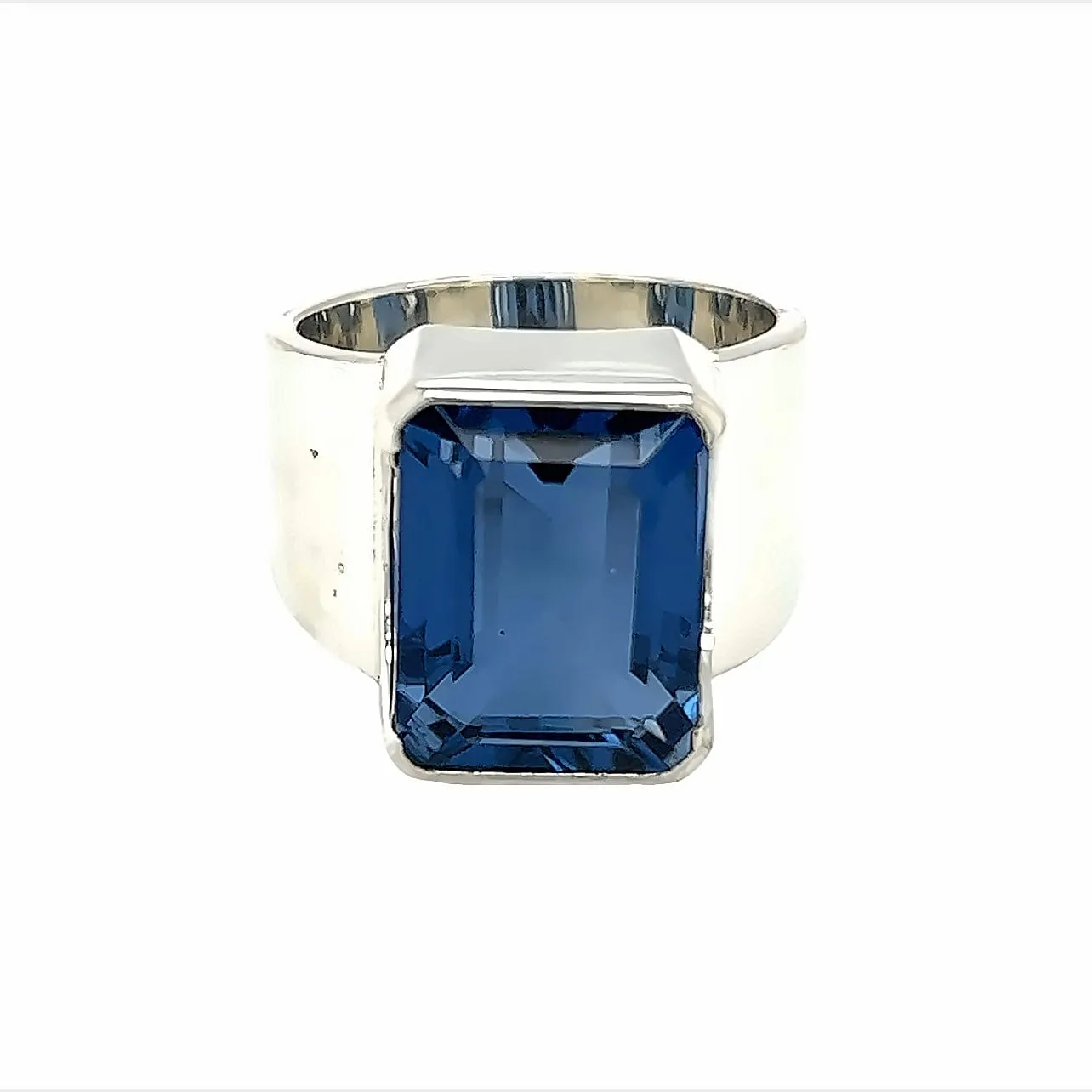 Bold Sapphire Quartz Ring