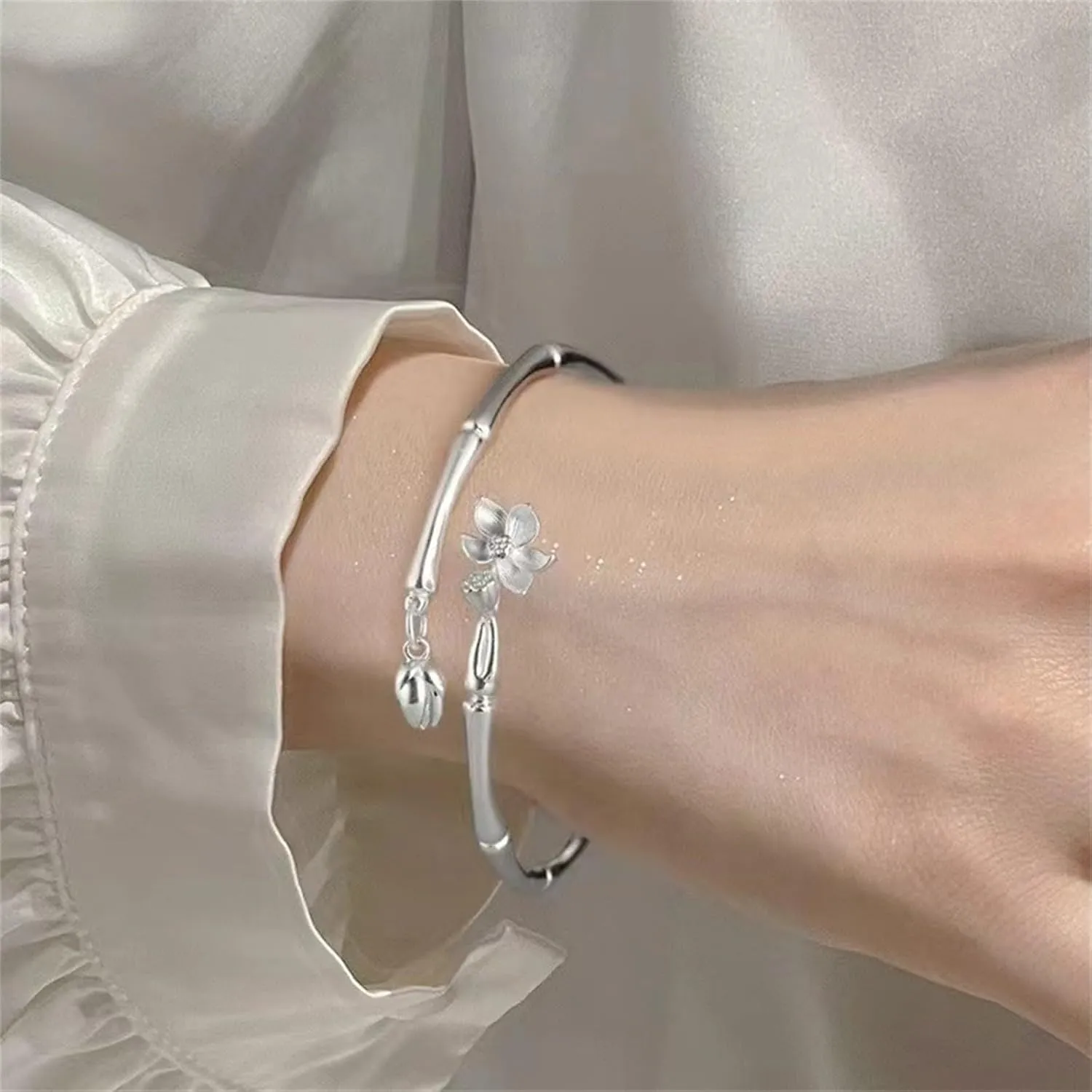 Bracelets for Women, Elegant Women's Sliver Bangle Bracelet Adjustable, Sterling Silver Cuff Friendship Bracelet Kit, Simple Carved Open Bangles Cuff Fashion Womens Jewelry Valentines Day Gifts
