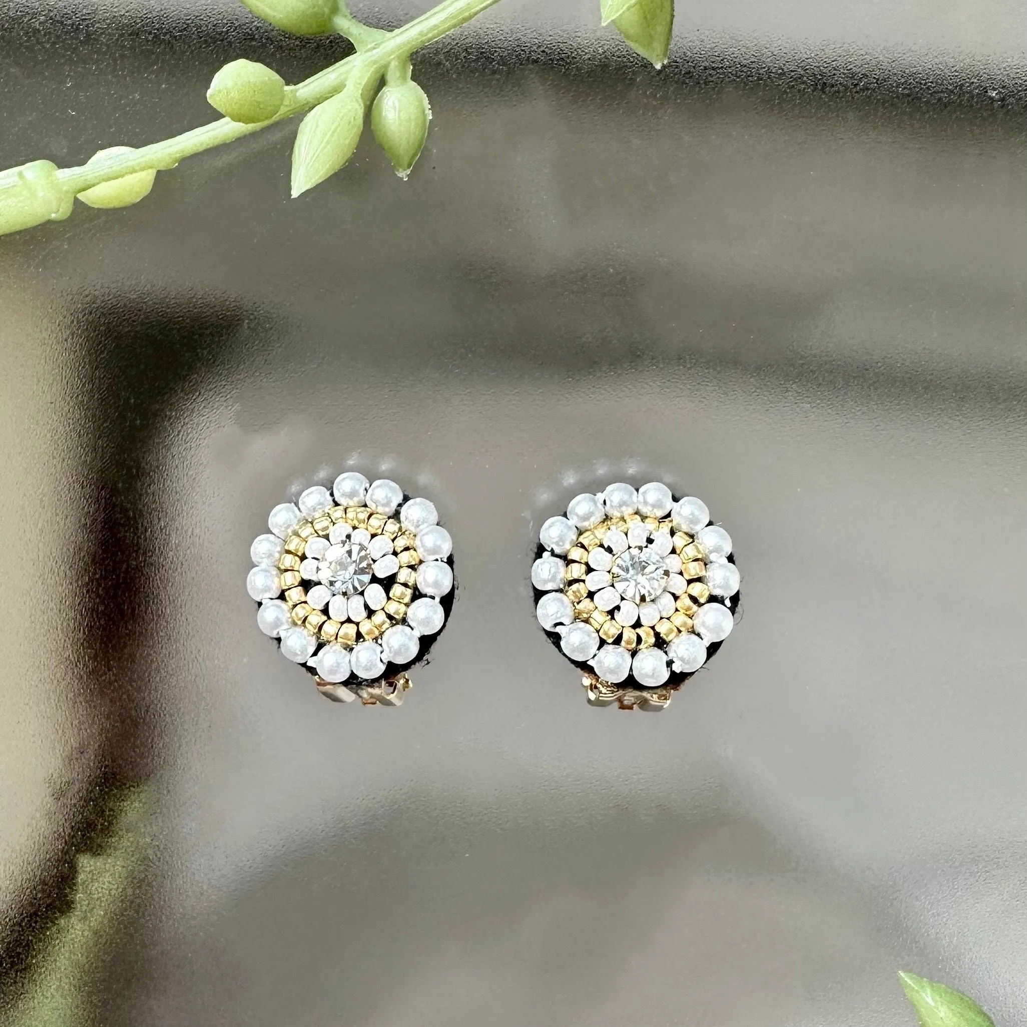 Circle Pierced earrings and Clip-on earrings with Bead Embroidery