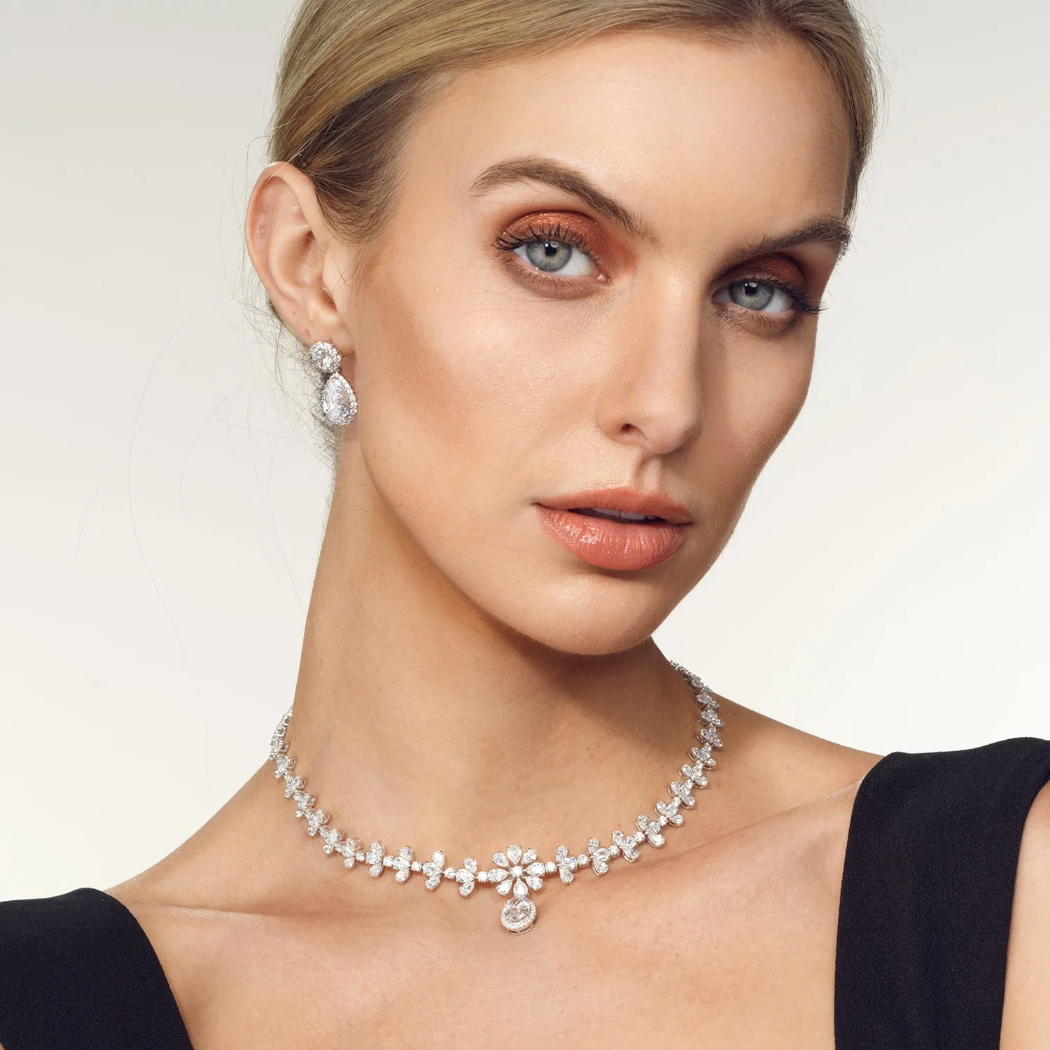 Classic Oval Halo Dangle Choker Necklace