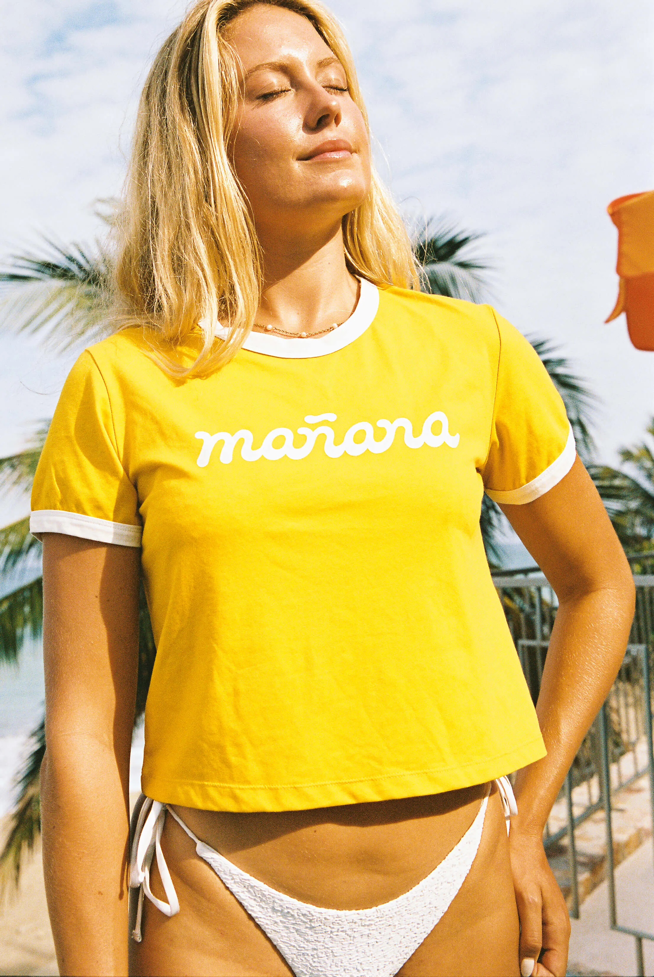 Cropped Logo Ringer - Yellow