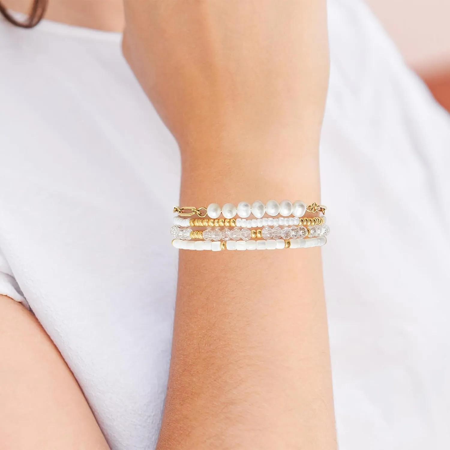 Dainty Gold Pearl Crystal Beaded Bracelets Set for Women 14K Real Gold Plated Bead Pearl Crystal Beads Bracelet Stackable Paperclip Link Chain Bracelets Gold Bracelets for Women Trendy Jewelry