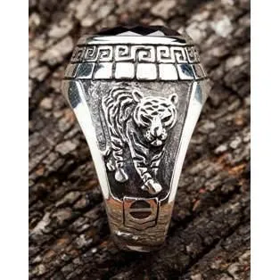 Emerald Japanese Tiger Dragon Mens Ring