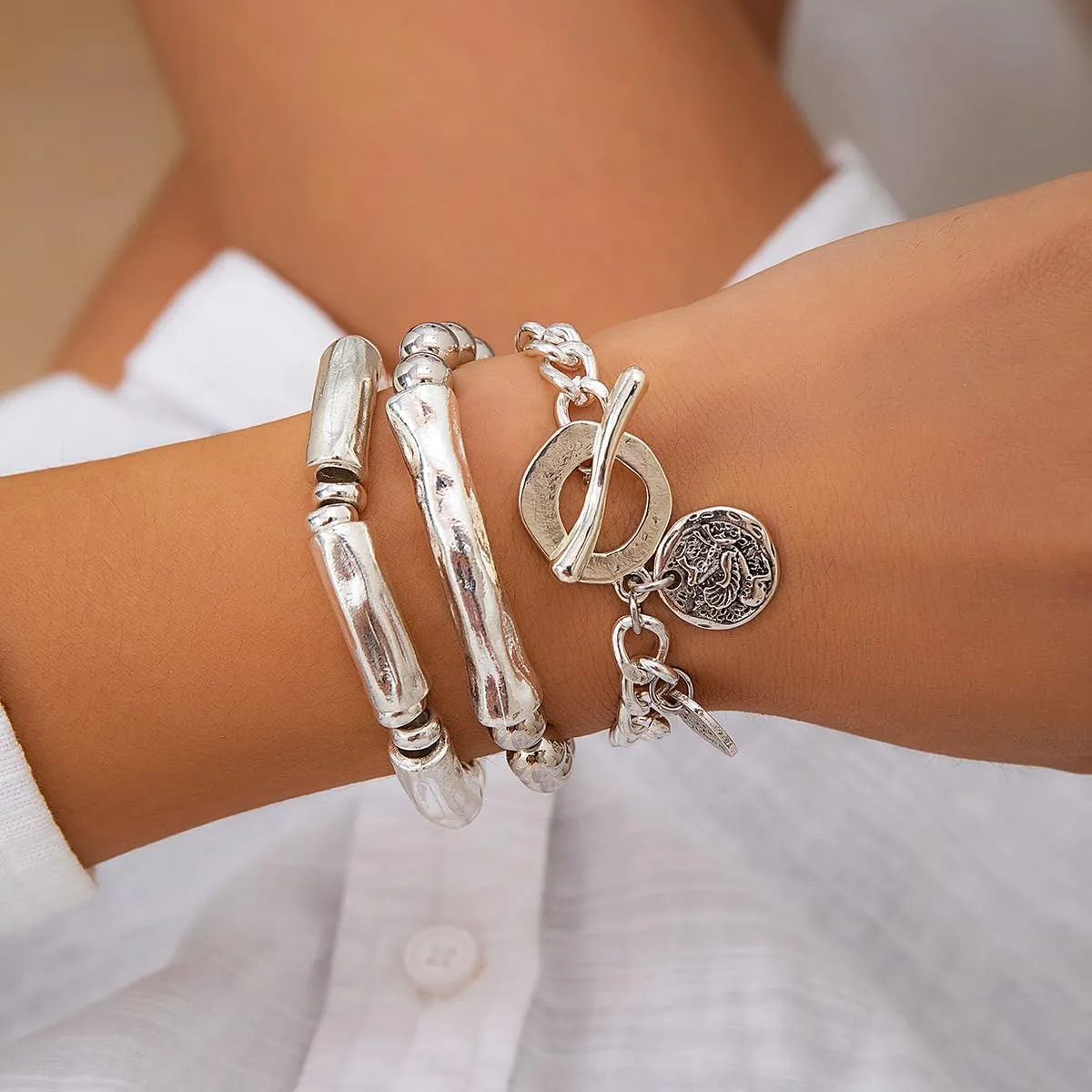 Gold Bead Stackable Bracelet for Women Adjustable Stack Strand Bead Ball Bracelet Set Bohemian Stretch Bow Beaded Bracelets Pearl Set Bracelet Statement Ball Bracelet Hand Jewelry