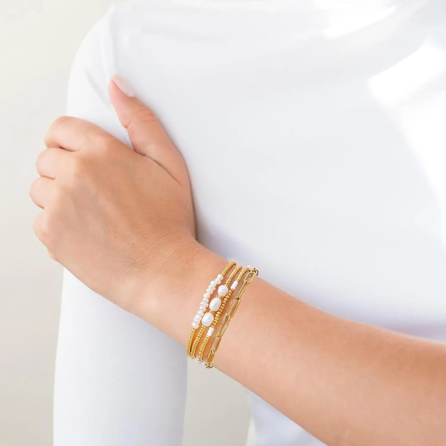 Gold Pearl Beaded Bracelets for Women Stackable Set, Elegant Delicate Paperclip Link Stretch Chain Summer Bracelet Dainty Trendy Gold Jewelry Birthday Gift