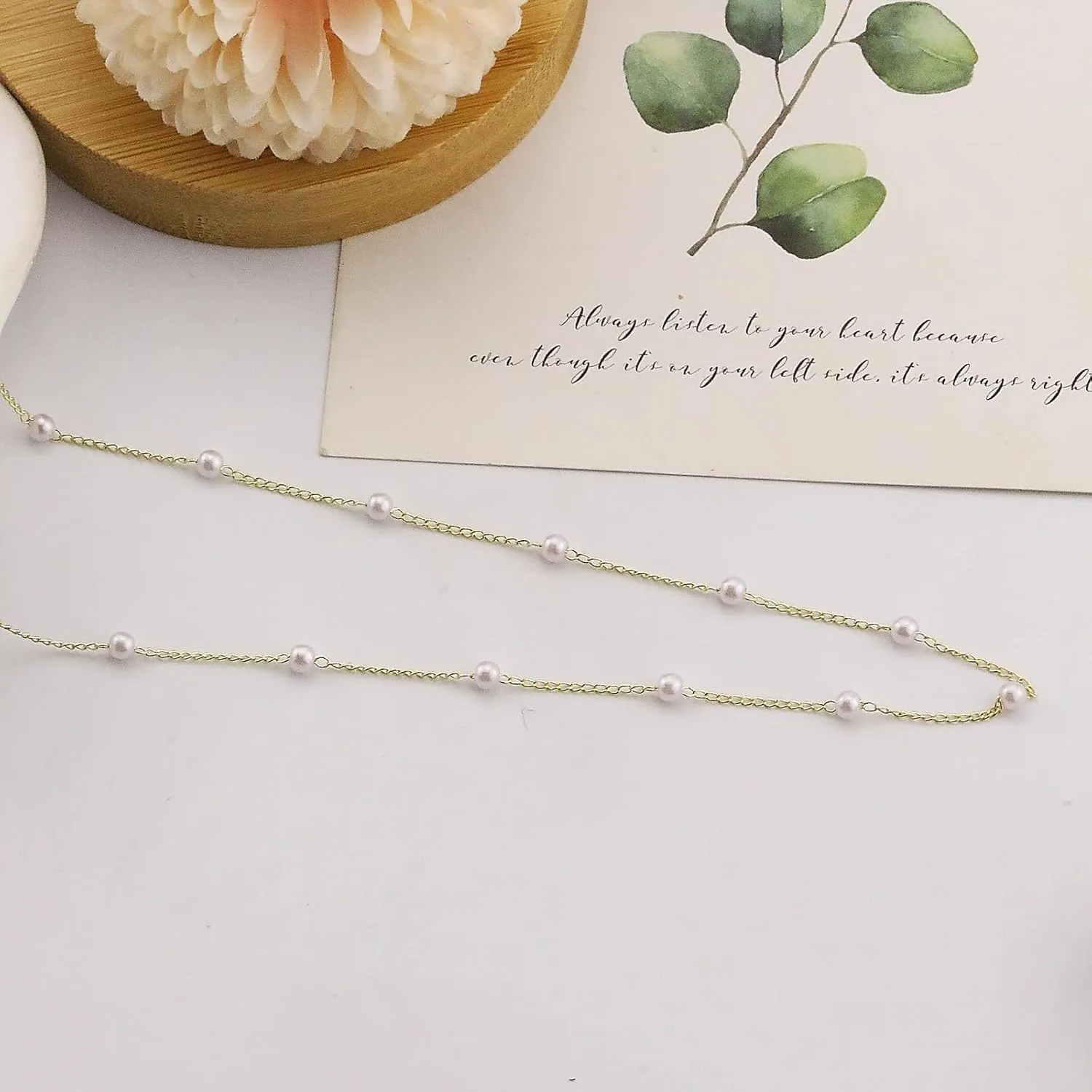 Gold Pearl Necklaces for Women 18K Gold Plated Pearl Necklaces Minimalist Fresh Water Pearl Necklace Dainty White Pearl Choker Pendant Accessories Jewelry