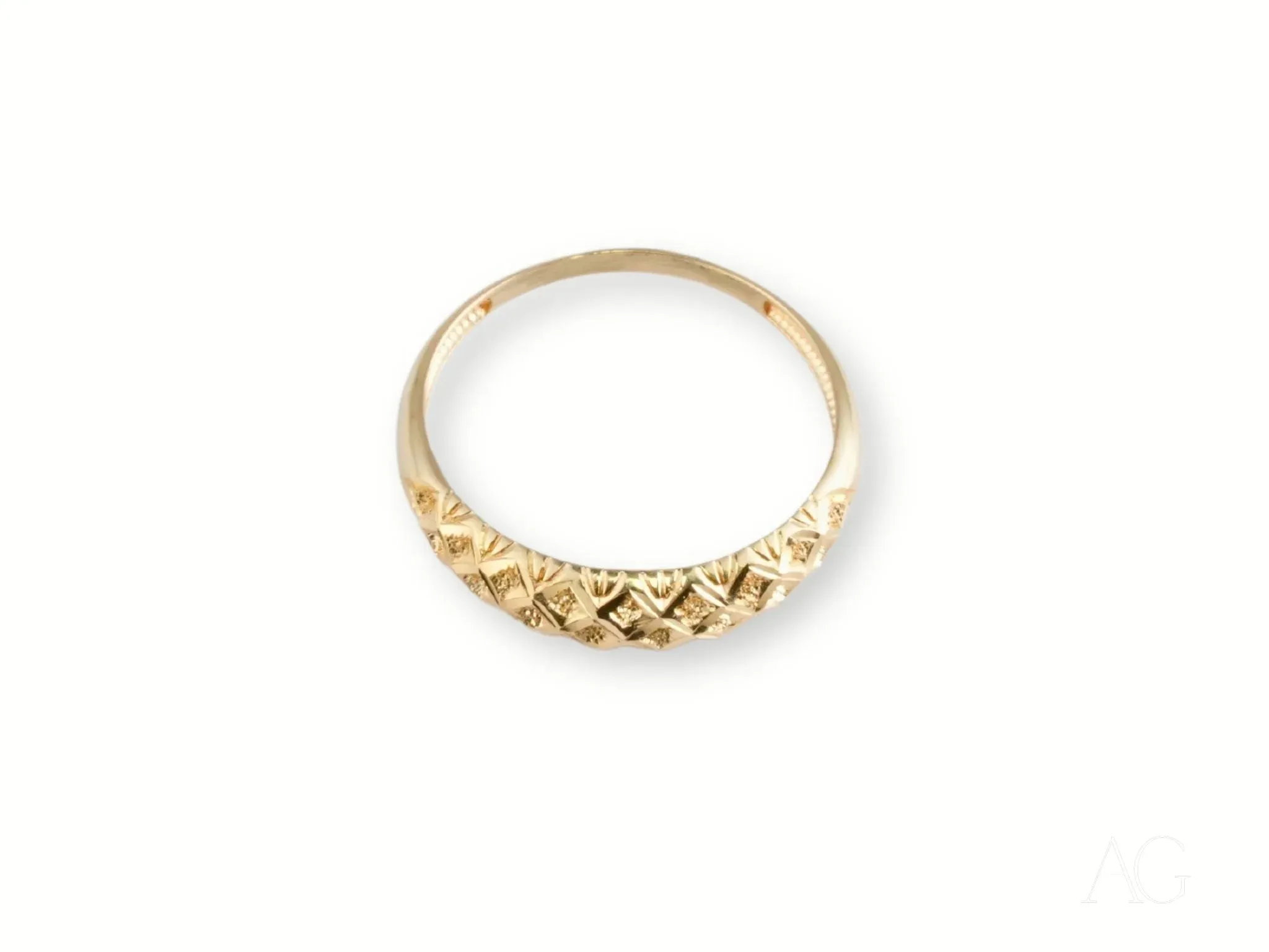 Golden Grace: 18k Aparador Ring