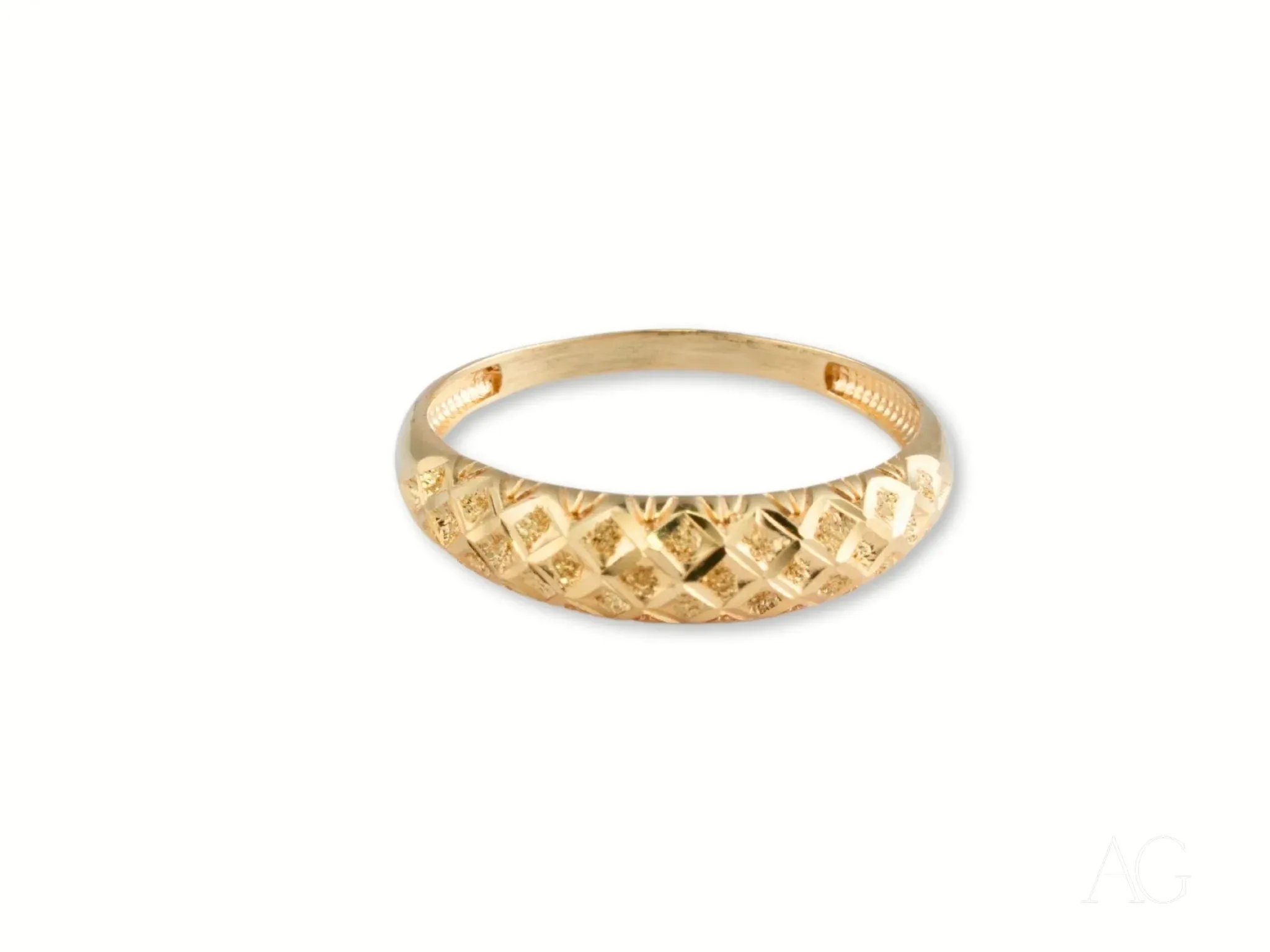 Golden Grace: 18k Aparador Ring