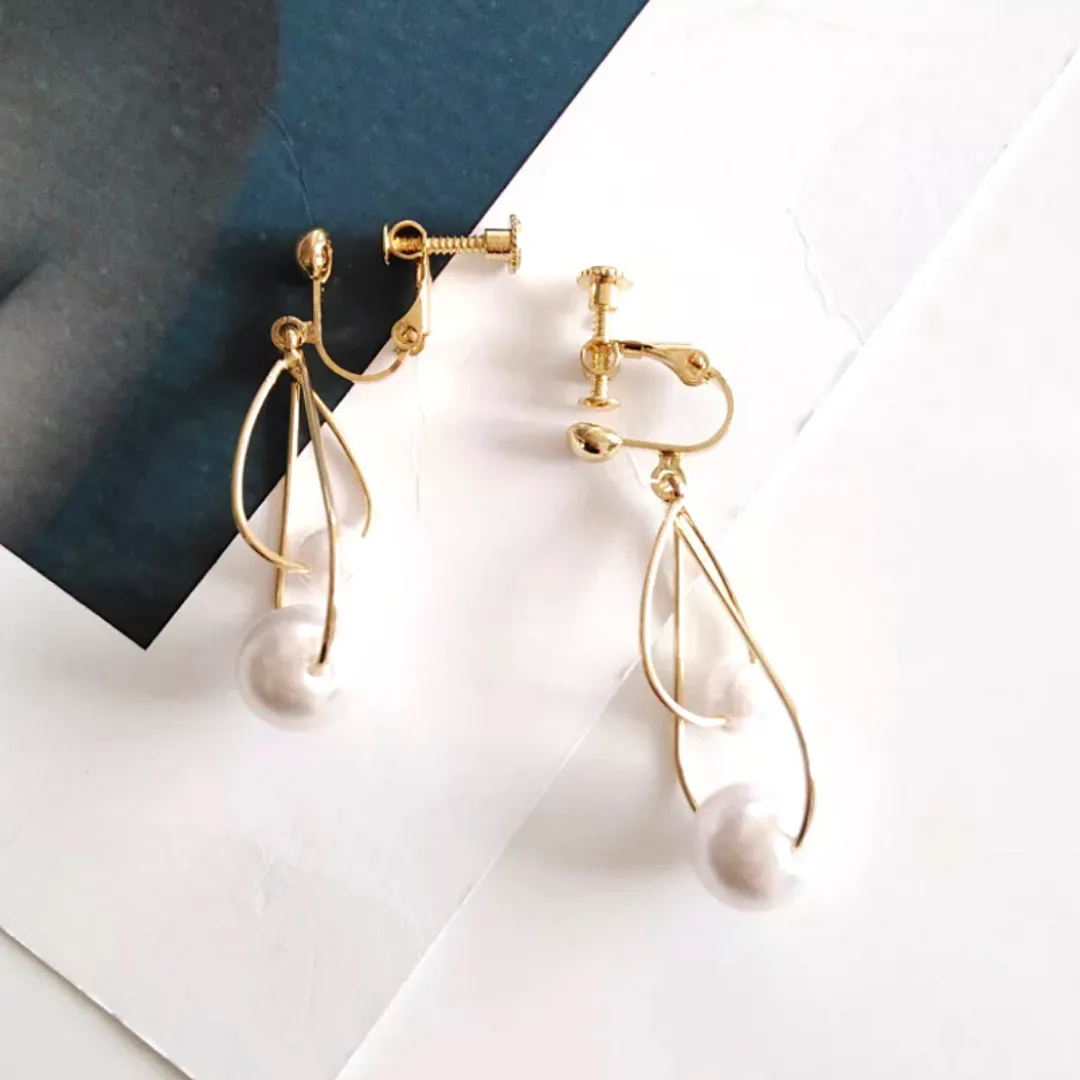 Graceful Dangle Teardrop Double Pearl Clip On Earrings
