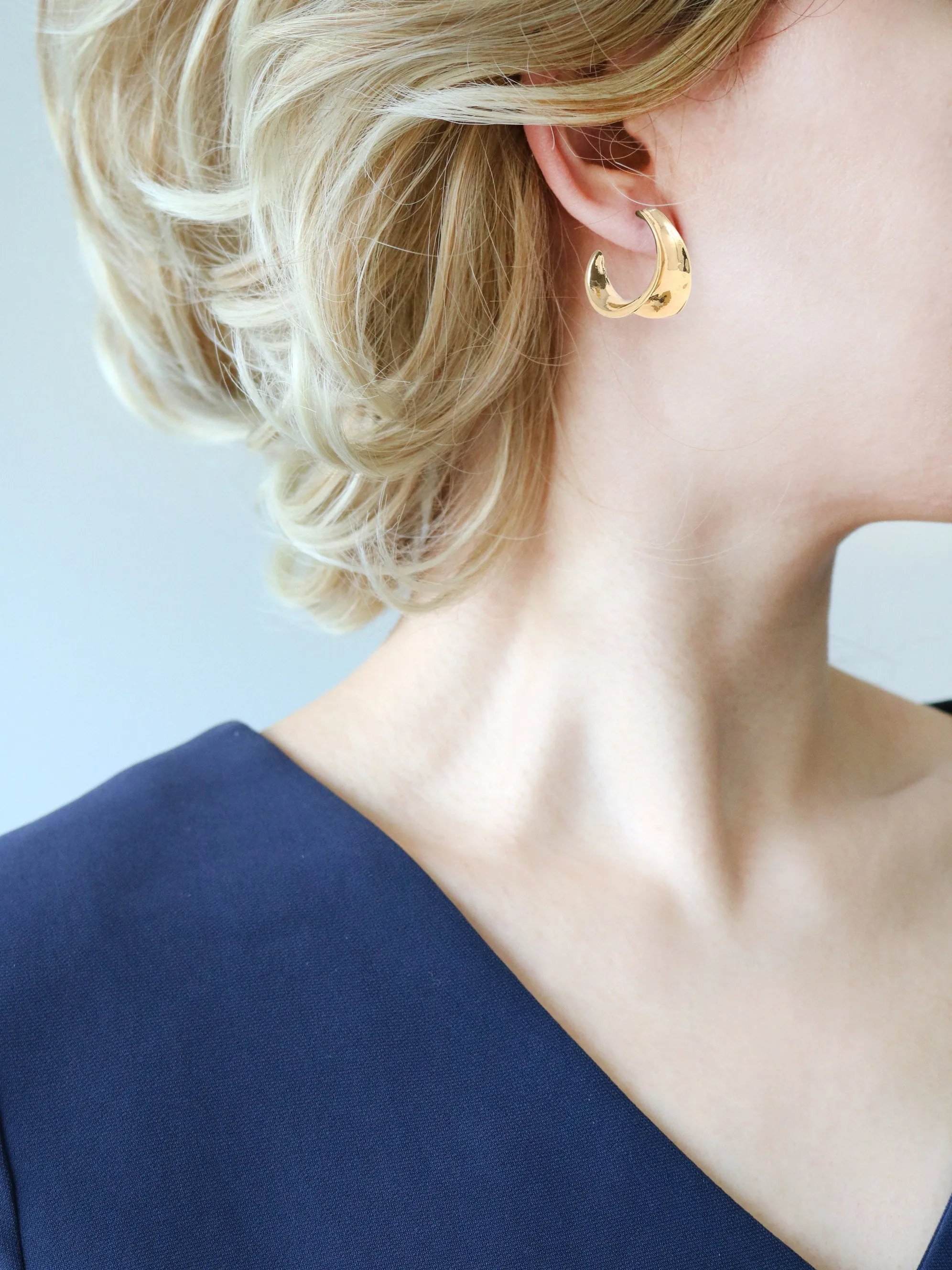 Hammered Bold Metal Hoop