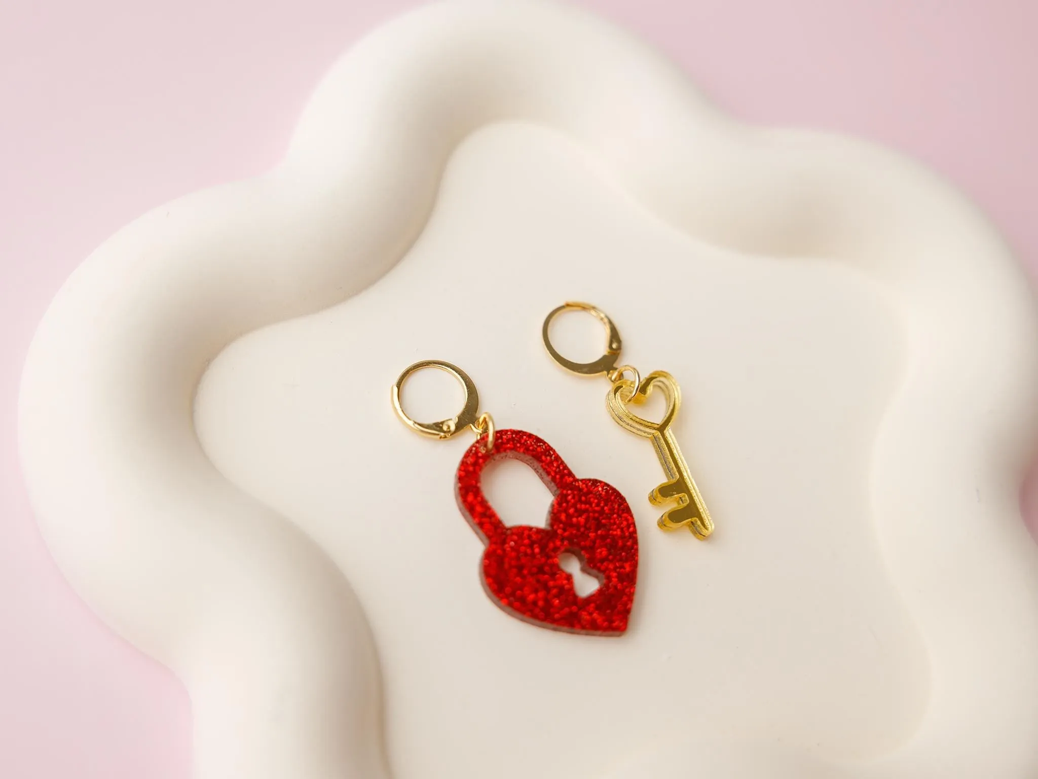 Heart lock and key Valentines Acrylic Earrings, Valentine Earrings, Mothers day gift,Dangle Earrings, Earrings for girls, Trendy Accessories