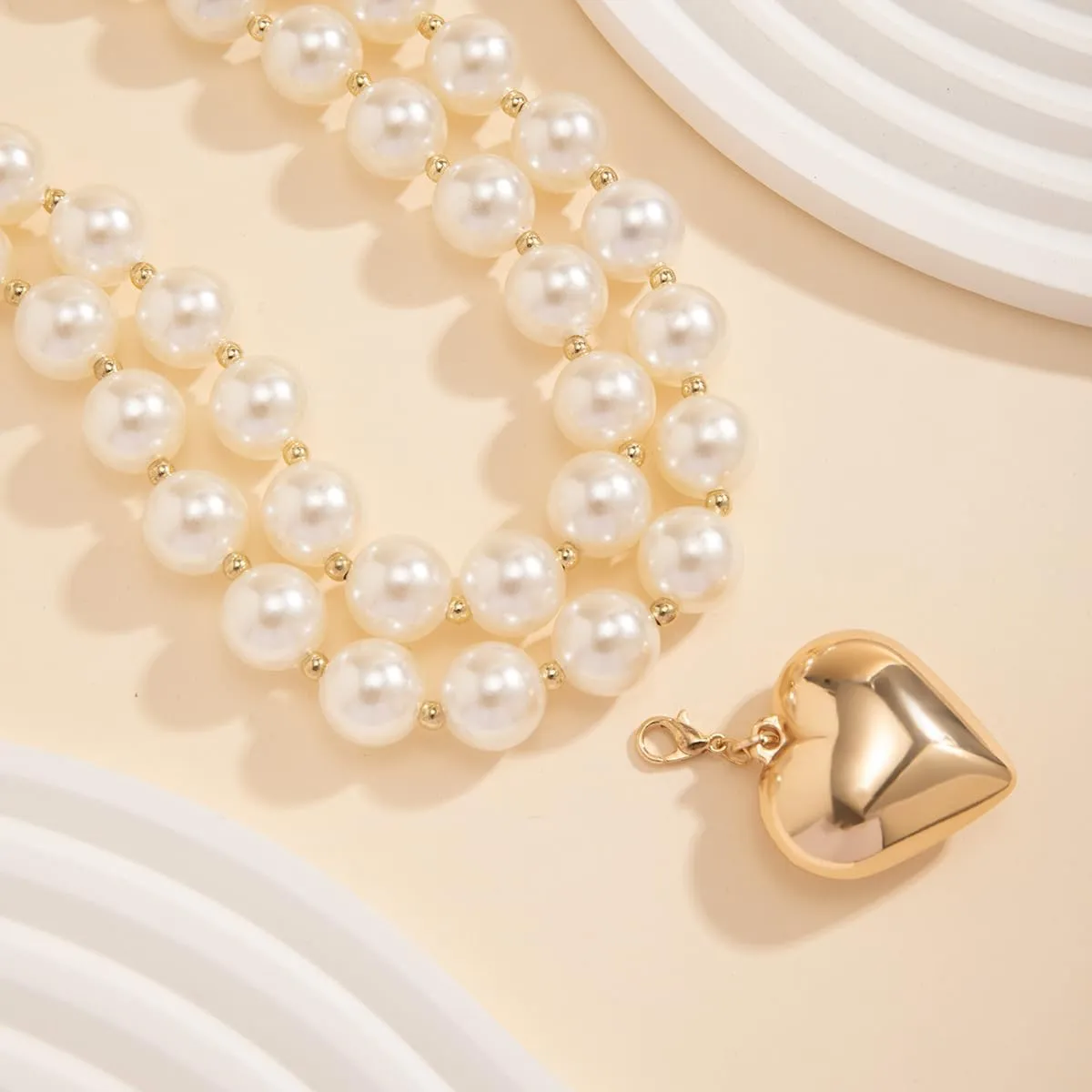 Heart Pendant Pearl Necklaces for Women Big Pearl Beaded Necklace Layered Beads Choker Necklace Faux Crystal Beads Necklaces Prom Jewellery Present