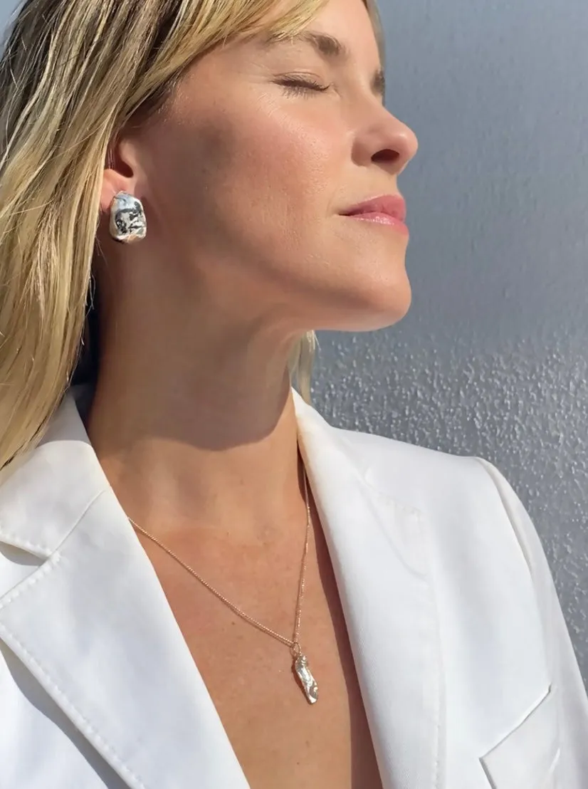 KUKUI BOLD EARRINGS