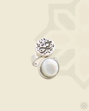 Love Swirl Pearl Ring