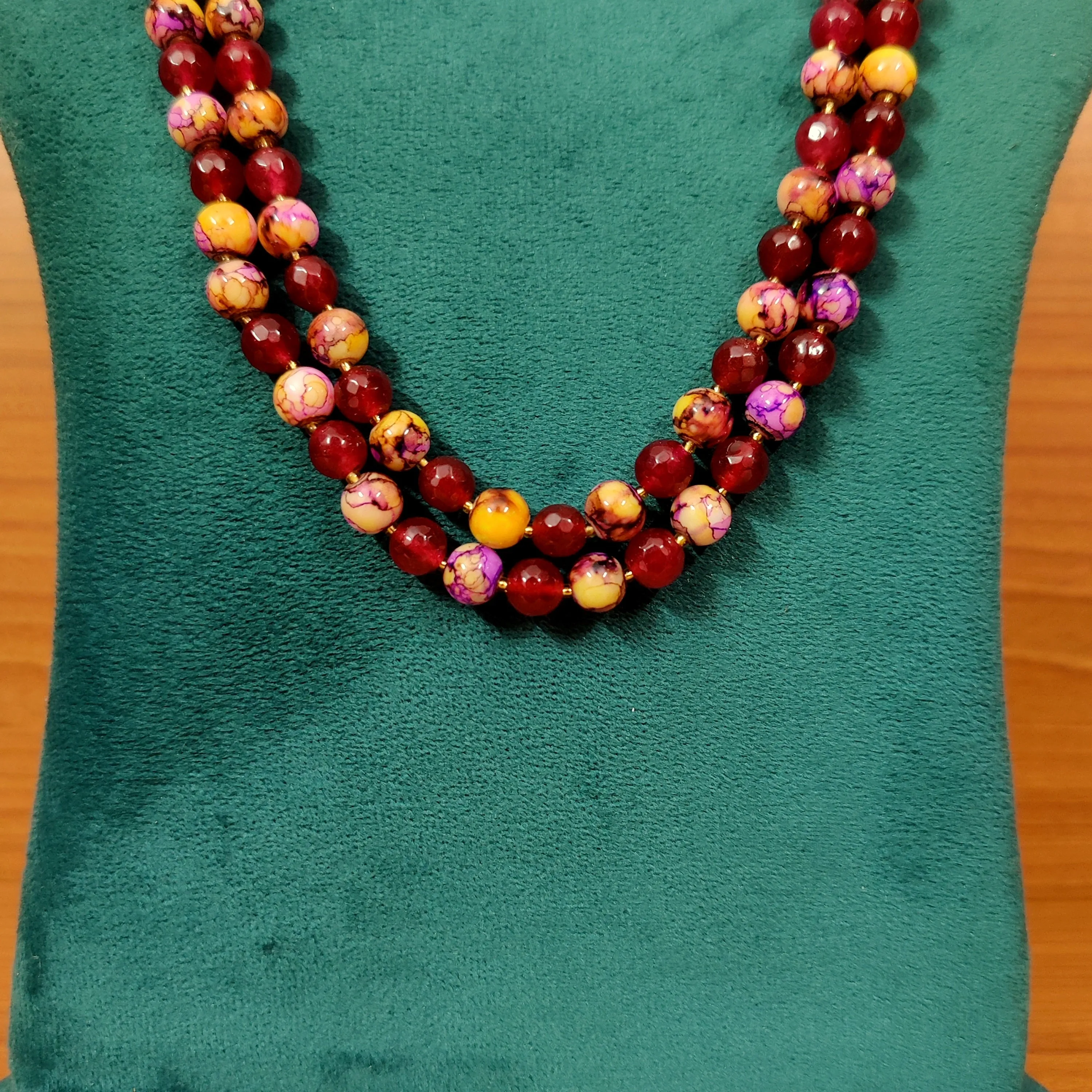 MAROON ONYX & HEAT TREATED CRYSTAL 8MM BEADS NECKLACE