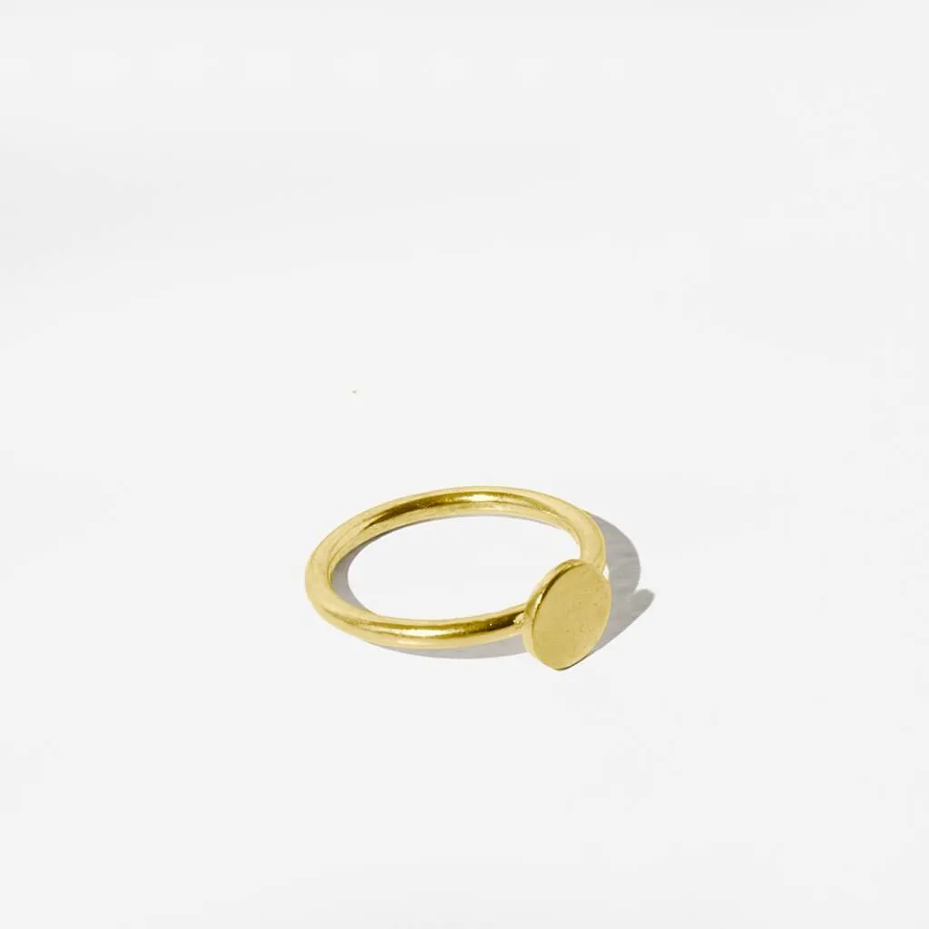 Minimal Dot Ring - Brass