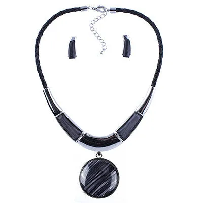 MS20129 Fashion Brand Jewelry Sets Round Pendant 5 Colors Faux Leather Rope High Quality Wholesale Price Party Gifts