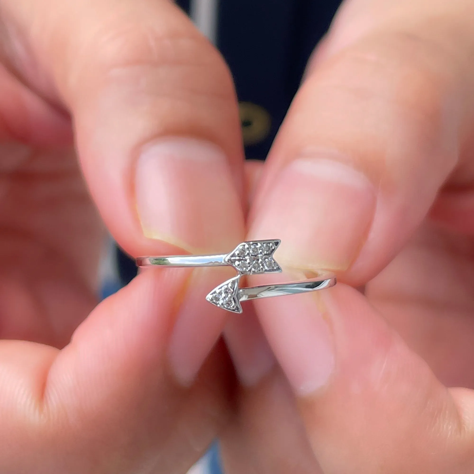 Natural Diamond Minimal Love Arrow Ring