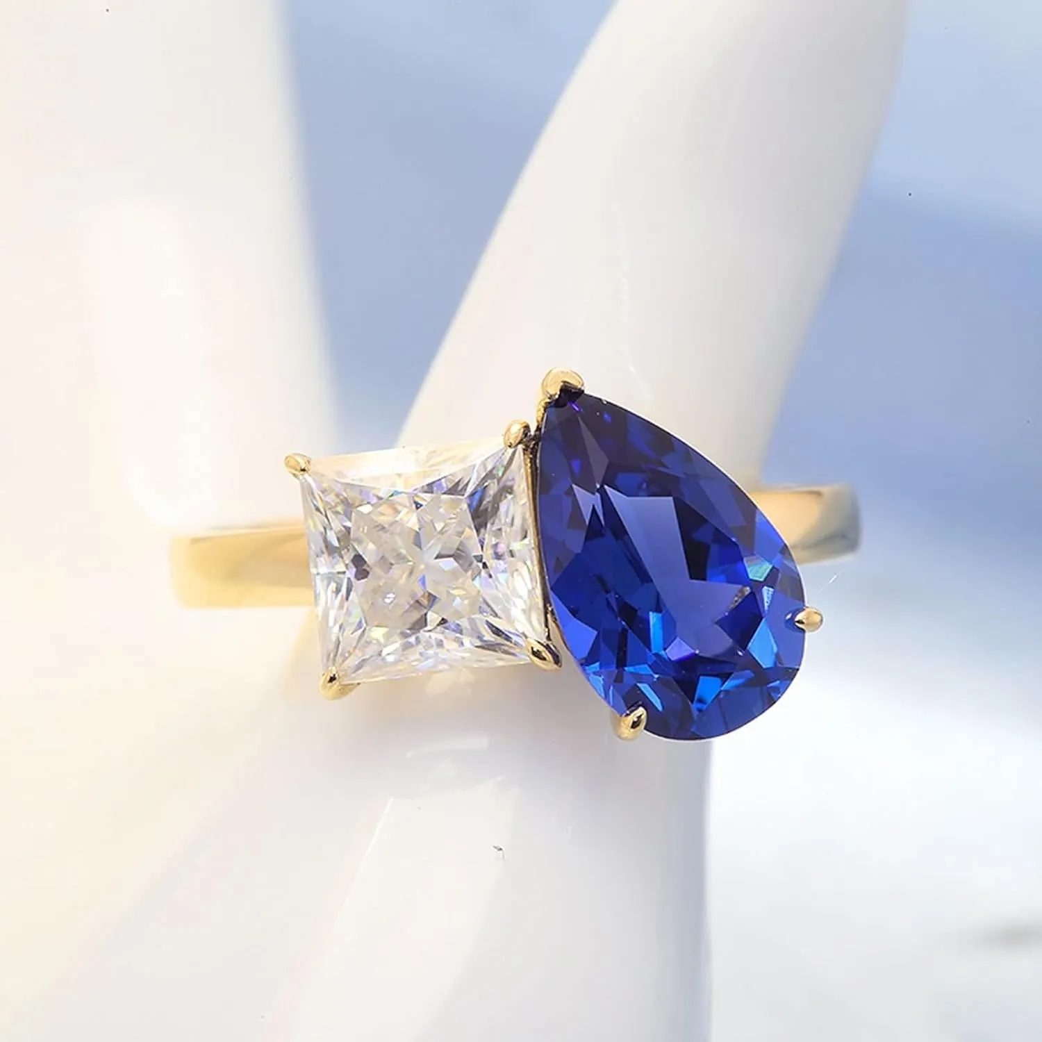 Navy Blue Wedding Ring, 18K Wedding Ring Blue Pear Blue Sapphire with White Moissanite Stackable for Women Engagement Engagement Rings Expensive