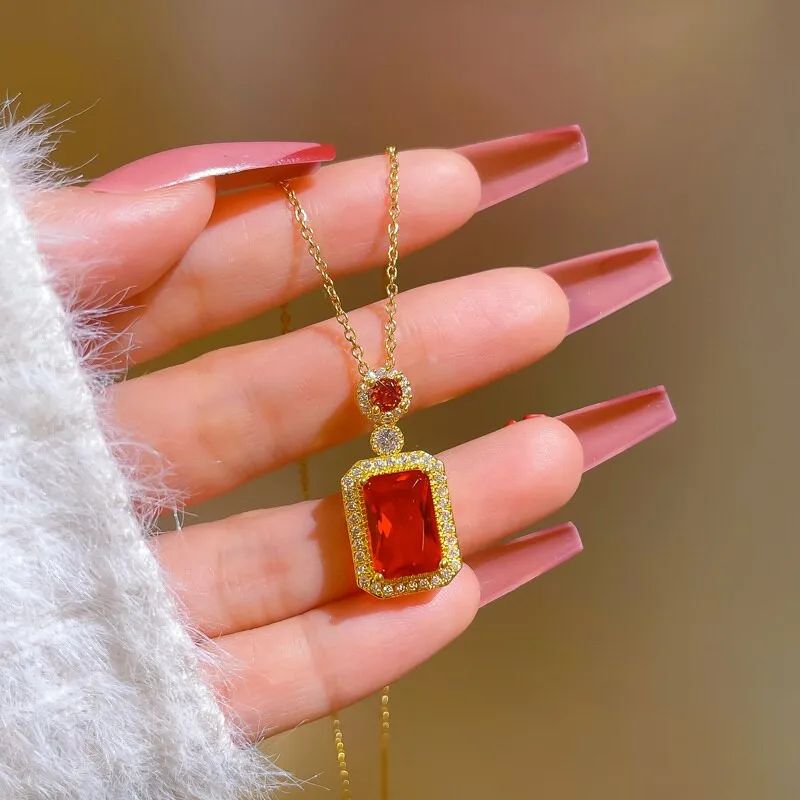 New Romantic Temperament Square Crystal Pendant Necklace For Women