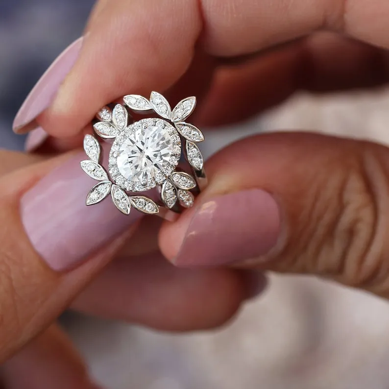 Oval Diamond Floral Three Rings Set "Minimal Lily"  ♥