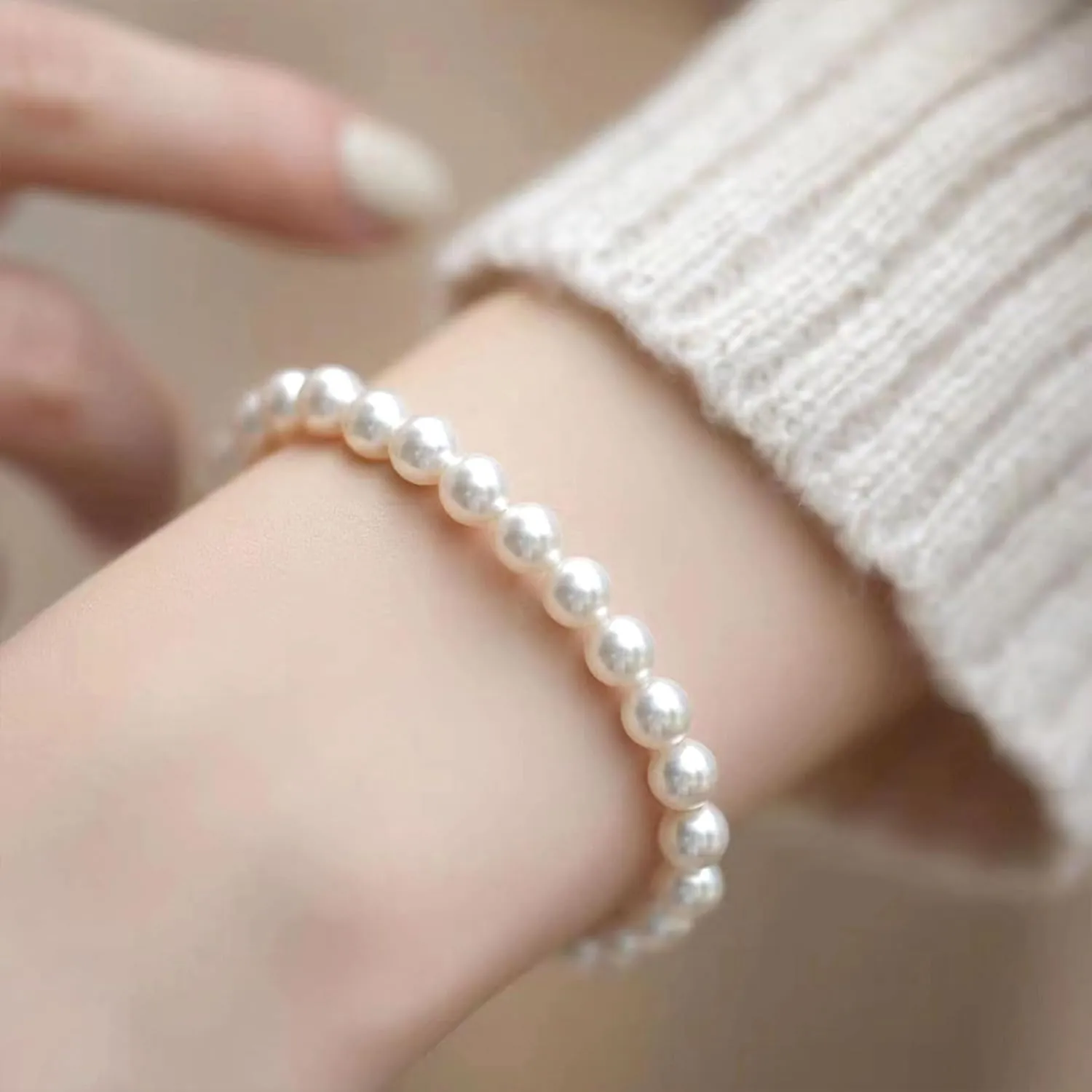 Pearl Bracelet for Women Gifts Trendy Stuff Dainty Bracelet White Baroque Pearl Wrist Bracelets Bridesmaid Bridal Wedding Jewelry Gifts