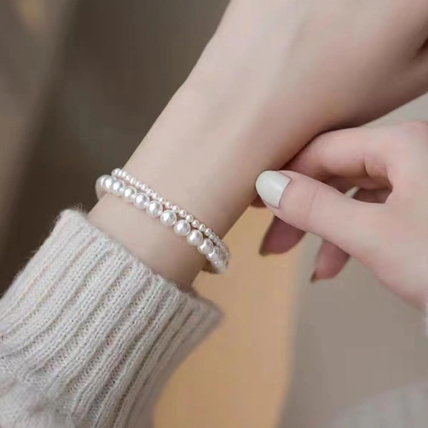 Pearl Bracelet for Women Gifts Trendy Stuff Dainty Bracelet White Baroque Pearl Wrist Bracelets Bridesmaid Bridal Wedding Jewelry Gifts