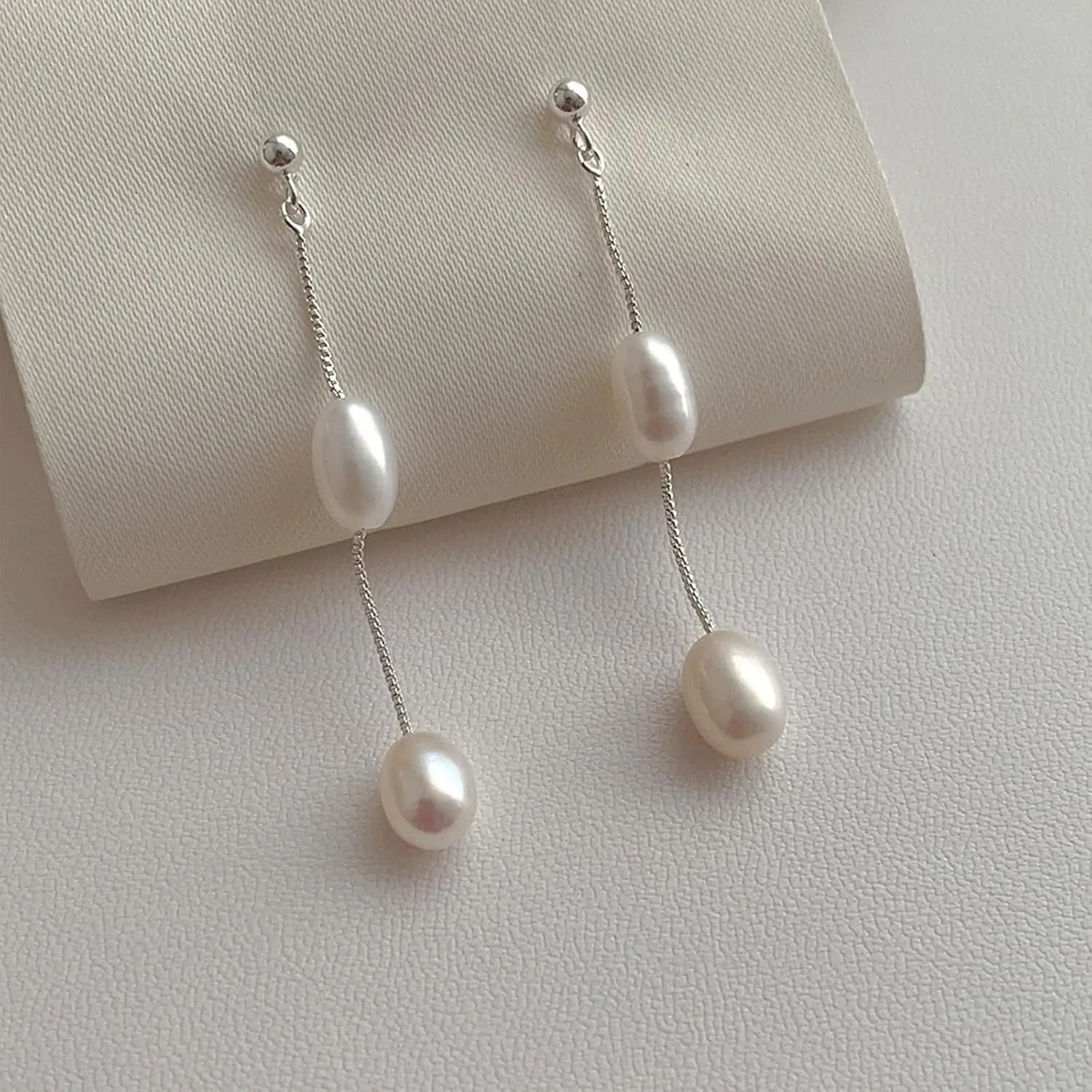 Pearl Earrings for Women Dainty Pearl Dangle Earrings Hypoallergenic Pearl Drop Earrings for Women Vintage Pearl Studs Earrings Wedding Pearl Chain Earrings jewelry
