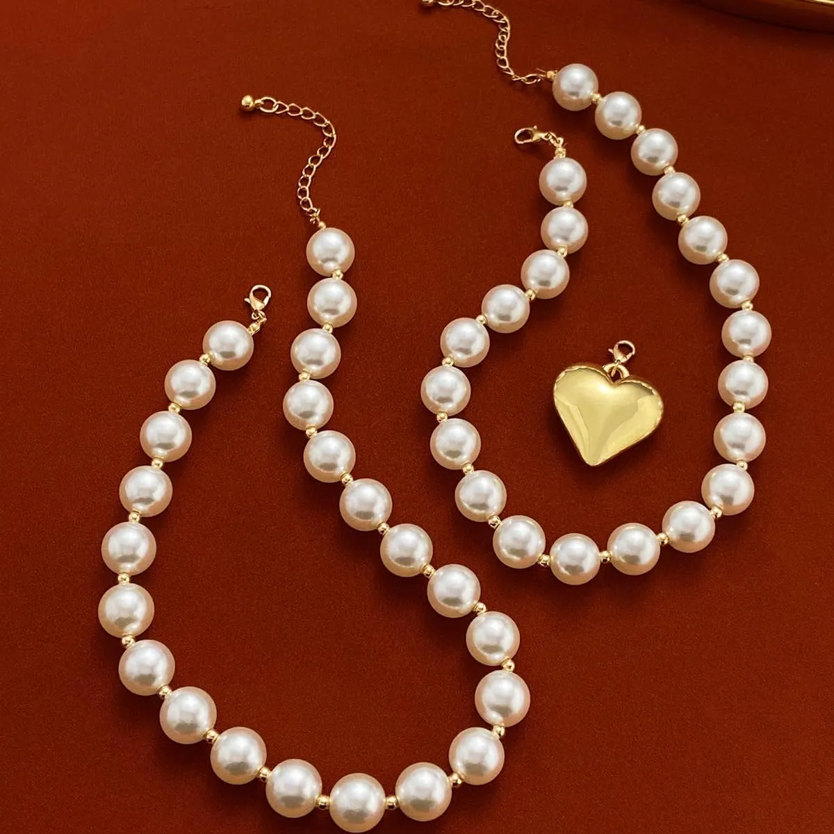 Pearl Necklace for Women,Dainty Heart Pearl Beads Pendant Necklaces Chunky Gold Bead Choker Necklaces Fashion Pearl butterfly Necklace Bridal Engagement Jewelry