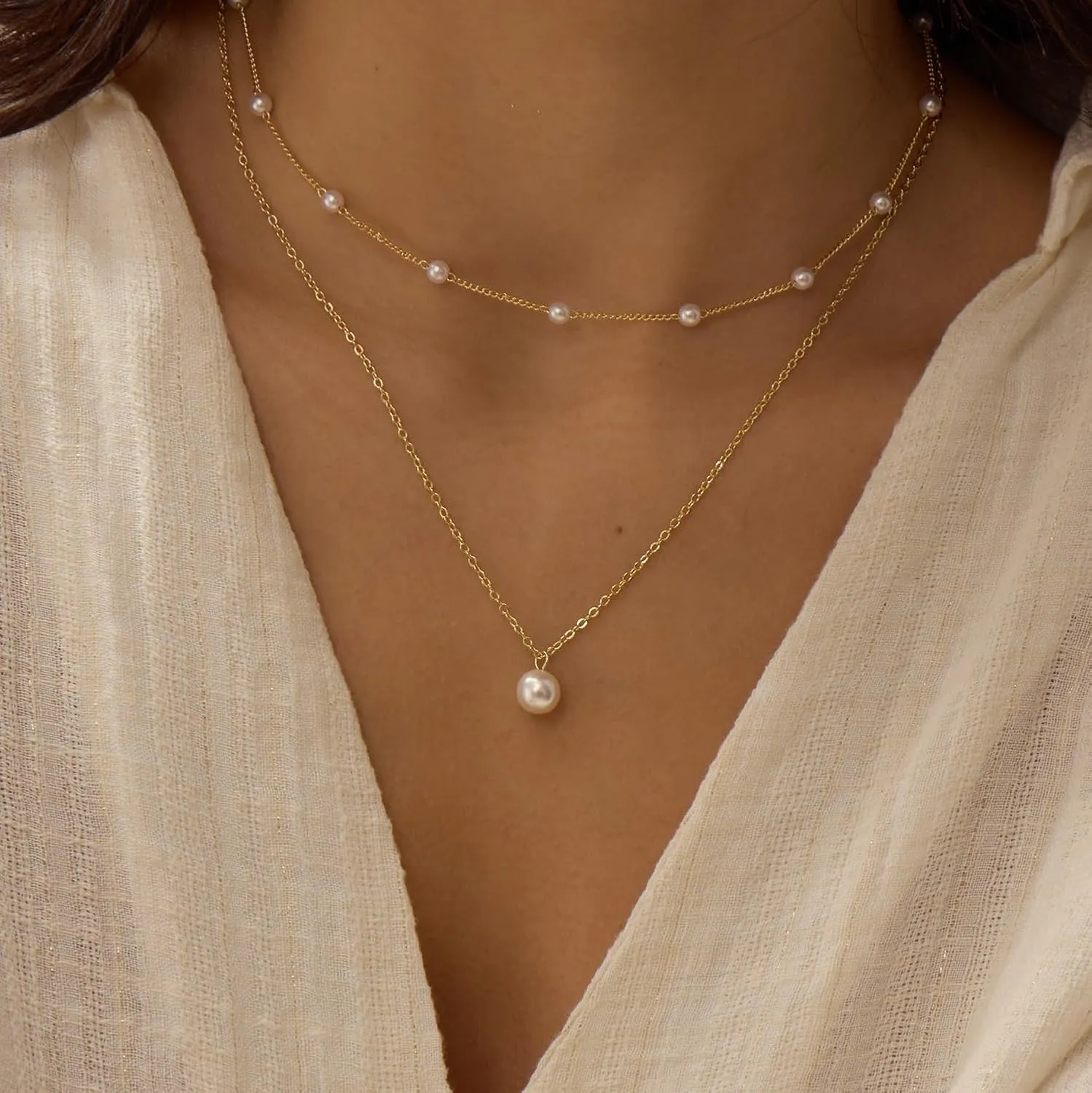Pearl Necklaces for Women Dainty 14K Gold/Silver Plated Layered Pearl Necklace Simple Pearl Choker Necklaces Cute Single White Pearl Necklace Teen Gift Trendy Stuff Bridesmaid Gifts Wedding Jewelry