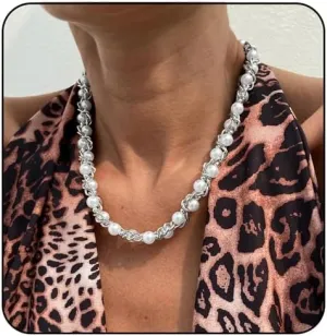 Pearl Necklaces for Women Dainty Gold Plated Pearl Necklaces Adjustable Chain Pearl Choker Minimalist Jewelry Trendy Statement Bride Wedding Jewelry Gift