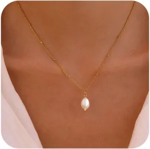 Pearl Necklaces for Women Gold Beach Shell Pendant Necklace Trendy Layered Pearl Choker Necklaces Boho Summer Jewelry Gifts for Women