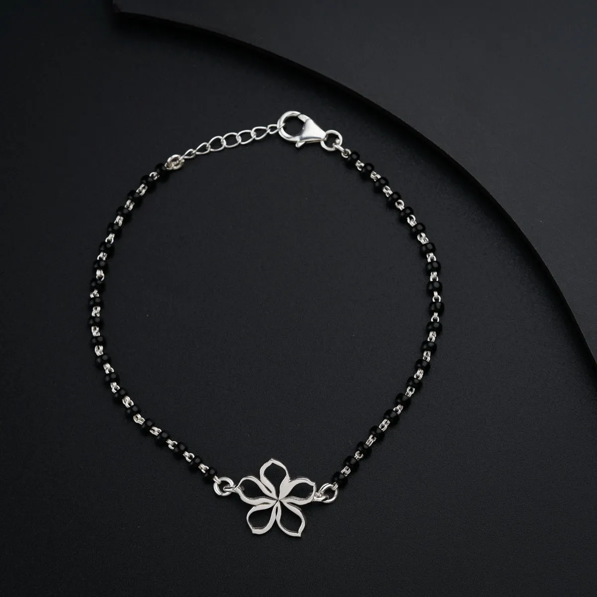 Sadafuli (Periwinkle) Mangalsutra Bracelet