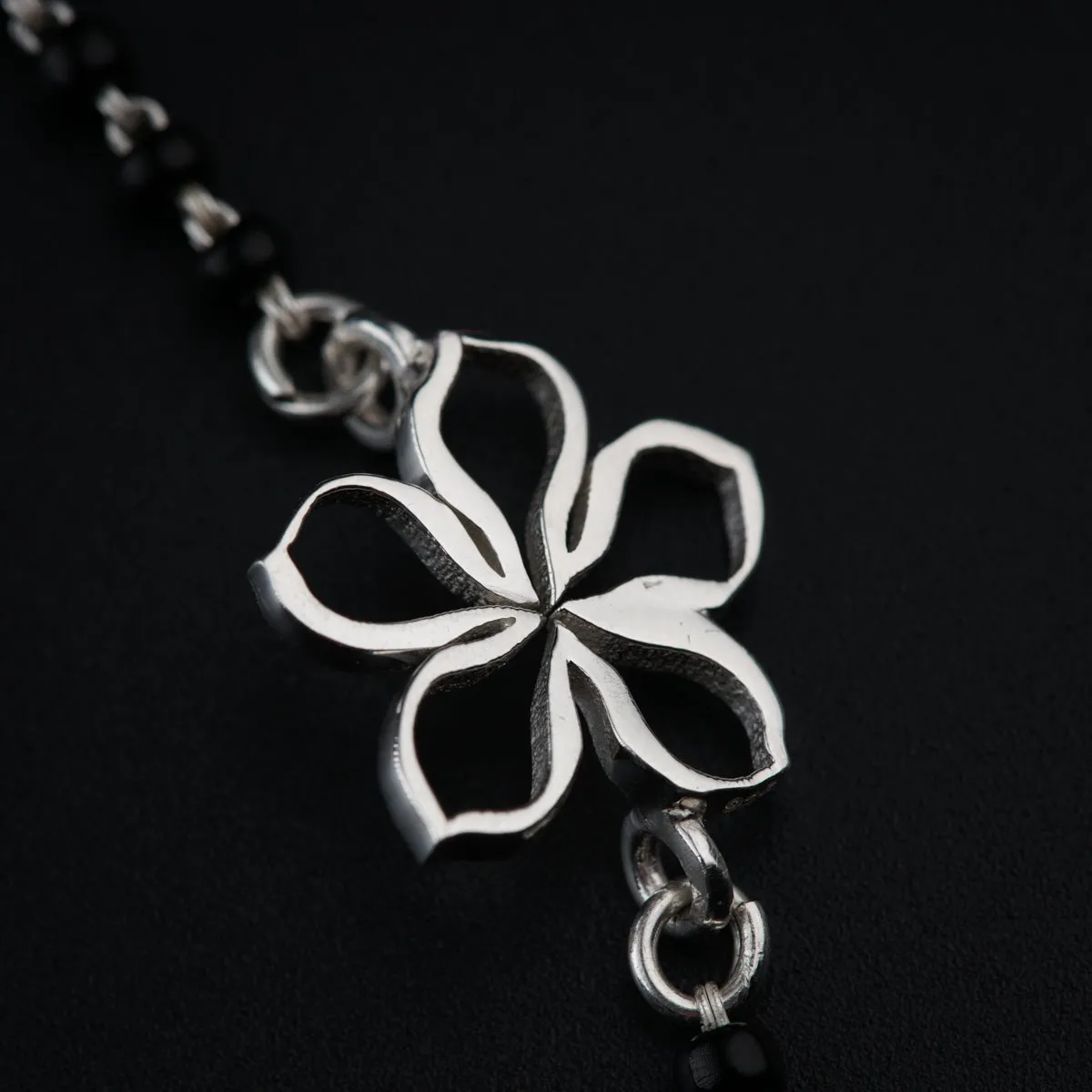 Sadafuli (Periwinkle) Mangalsutra Bracelet