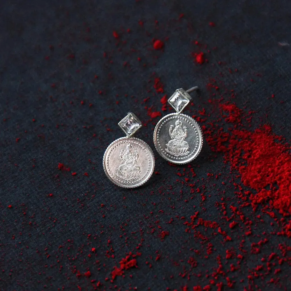Silver Kuber coin stud