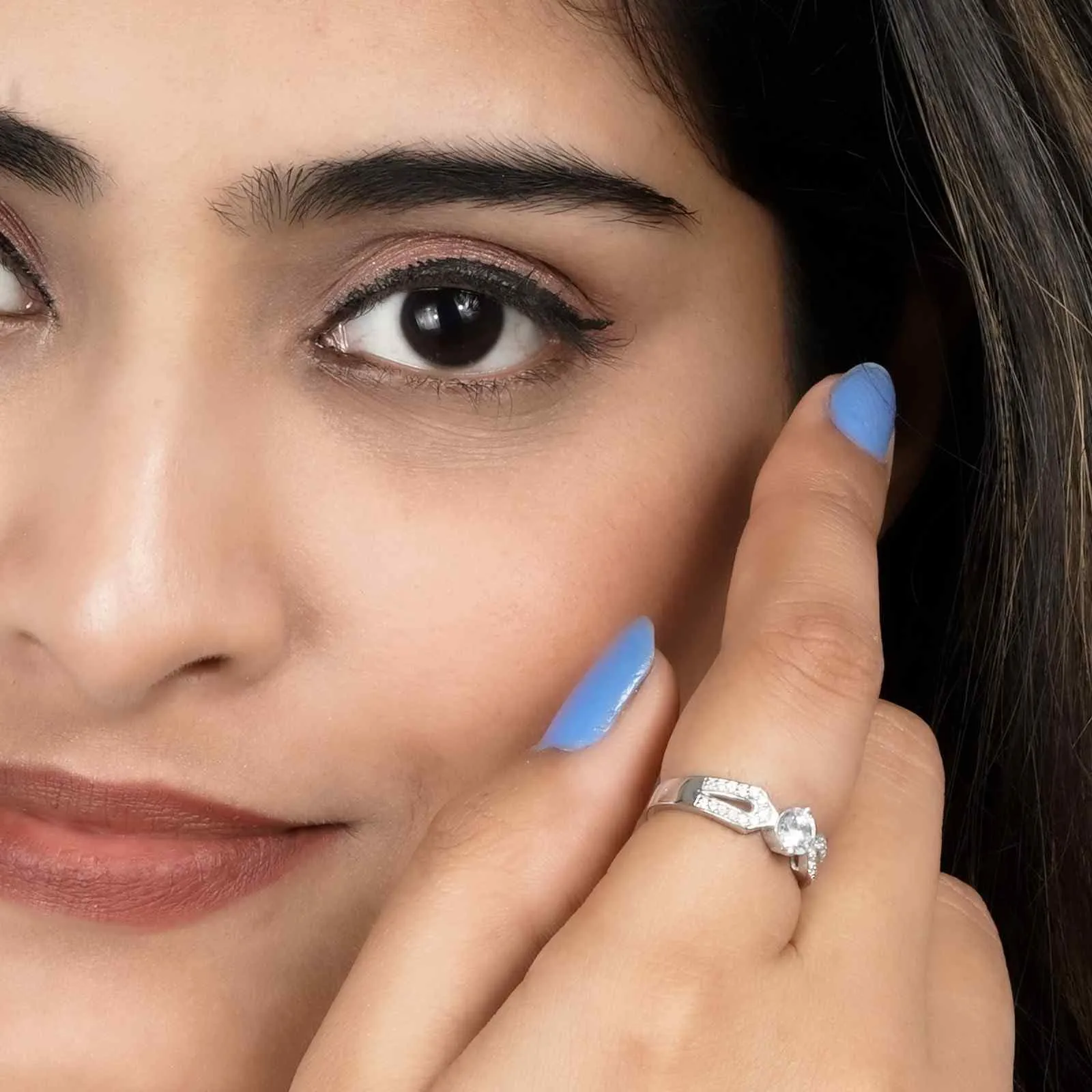 Silver Zircon Elegant Loop Ring