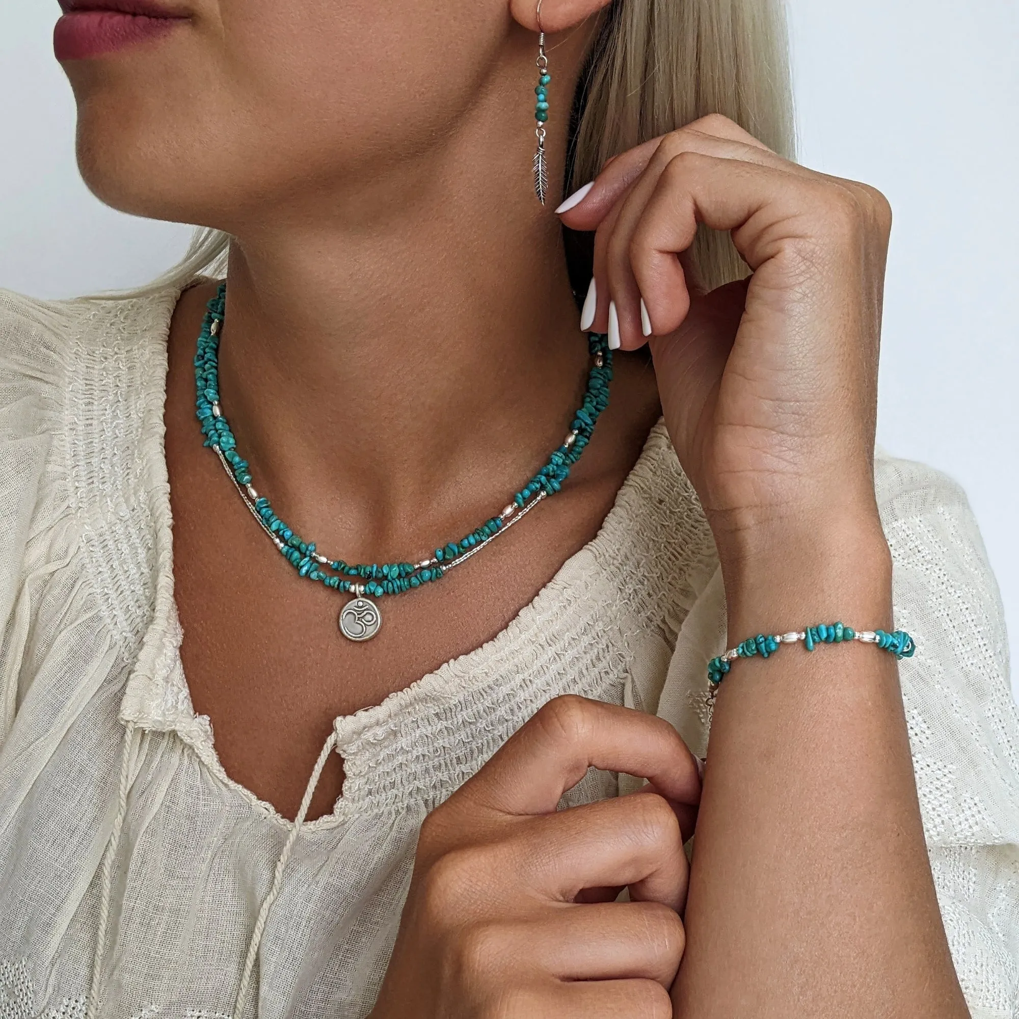 Sterling SIlver Turquoise Chip Bead Gemstone Strand Necklace